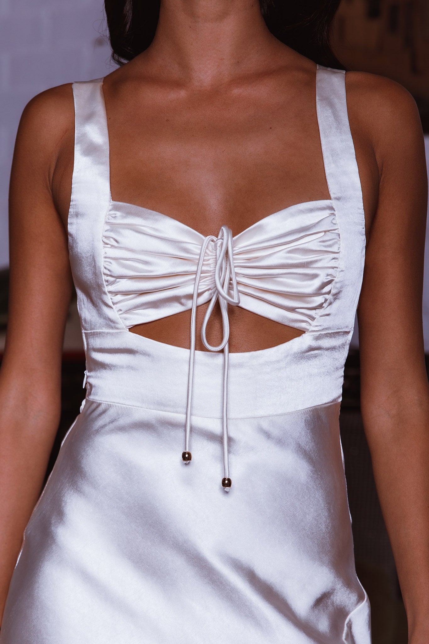 Belle Epoque Drawstring Bust Midi Dress Oyster-Maymioy