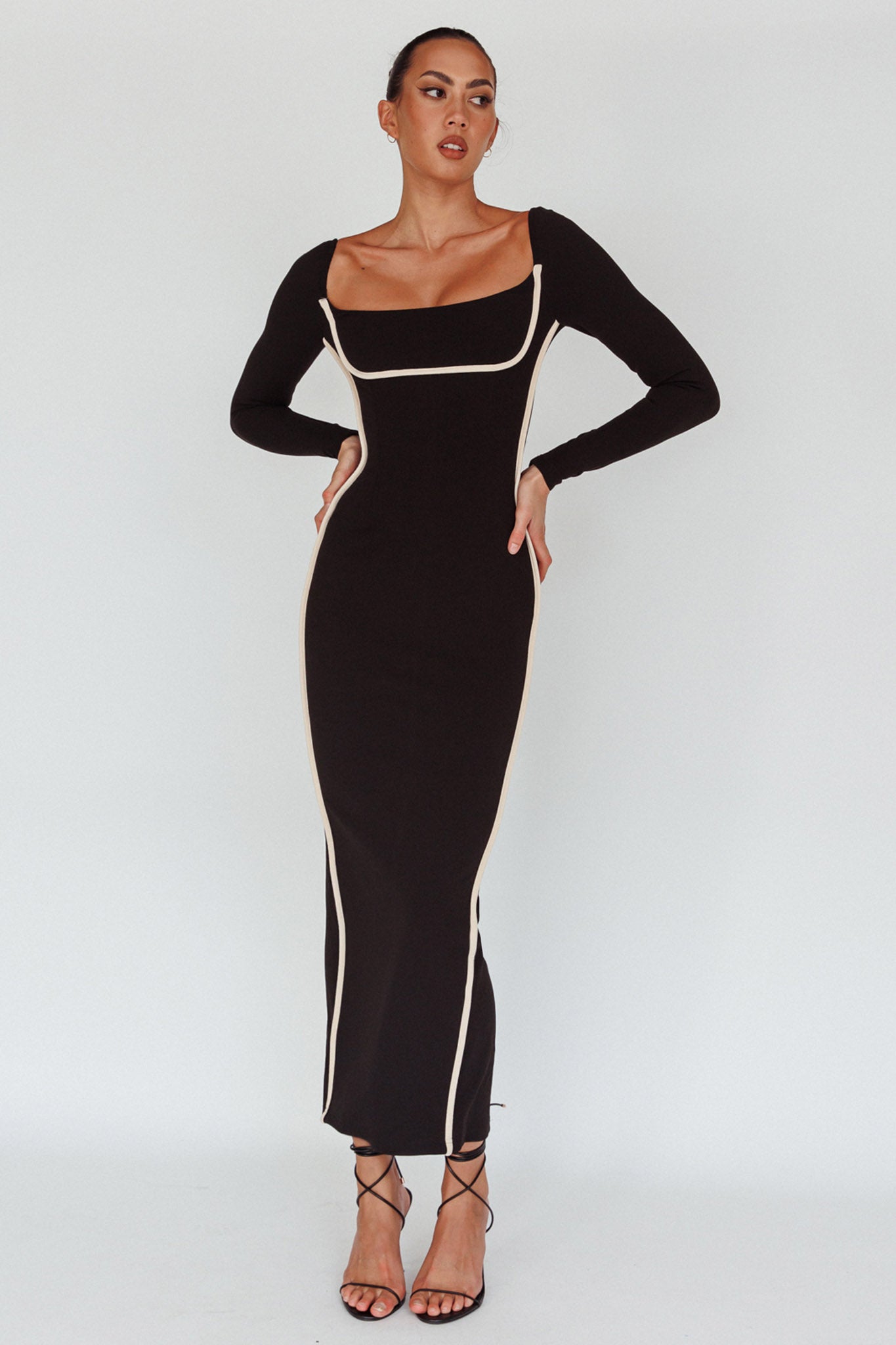 Sunny Coast Long Sleeve Piping Maxi Dress Black-Maymioy