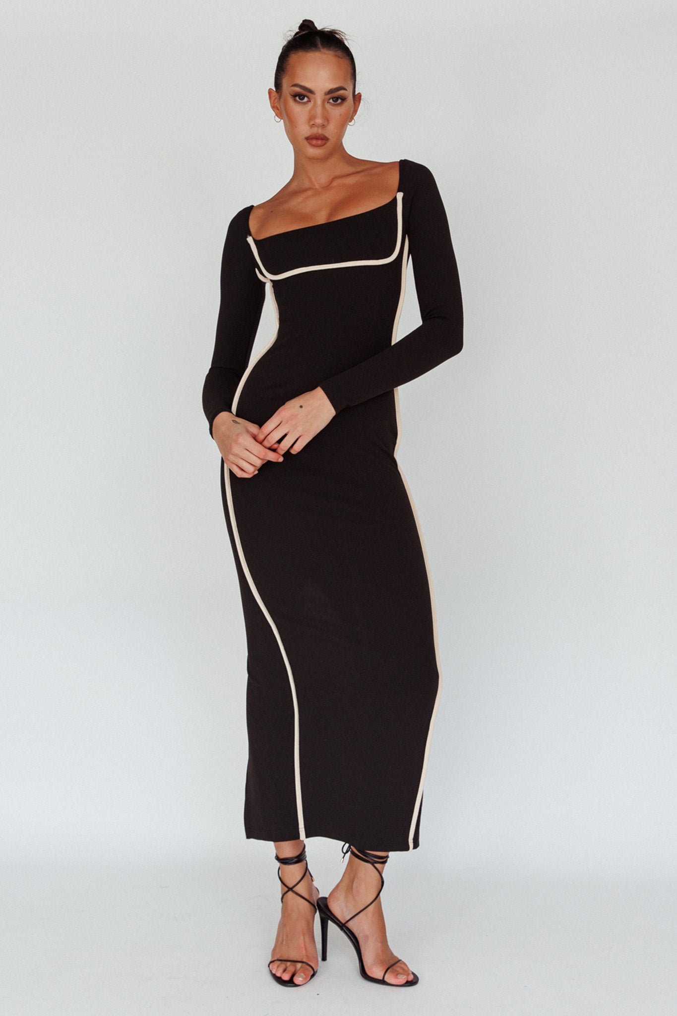Sunny Coast Long Sleeve Piping Maxi Dress Black-Maymioy