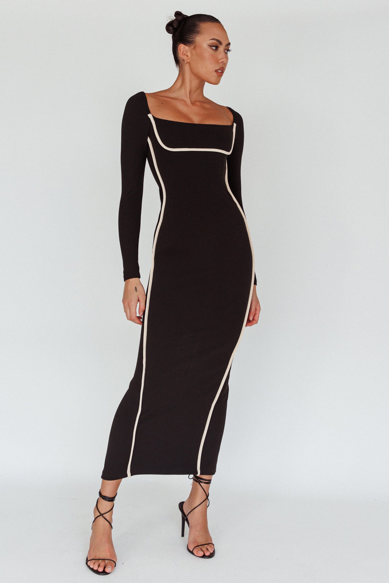 Sunny Coast Long Sleeve Piping Maxi Dress Black-Maymioy