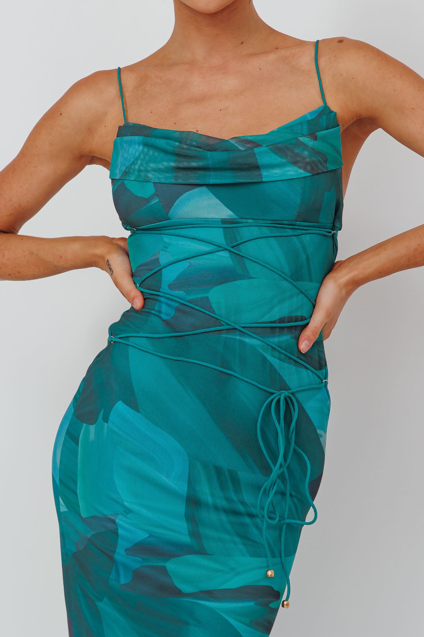 Teava Laced Waist Maxi Dress Abstract Green-Maymioy