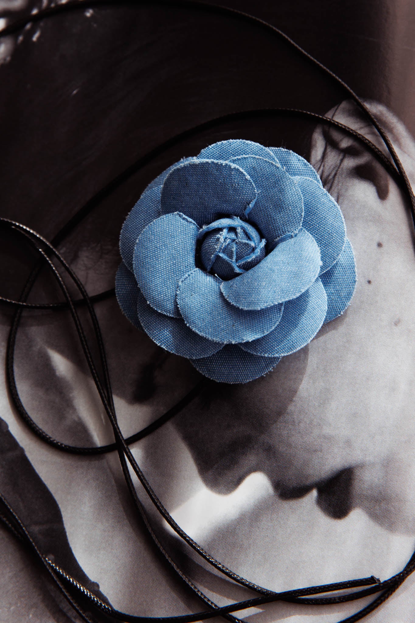 Tiana Flower Choker Necklace Denim-Maymioy