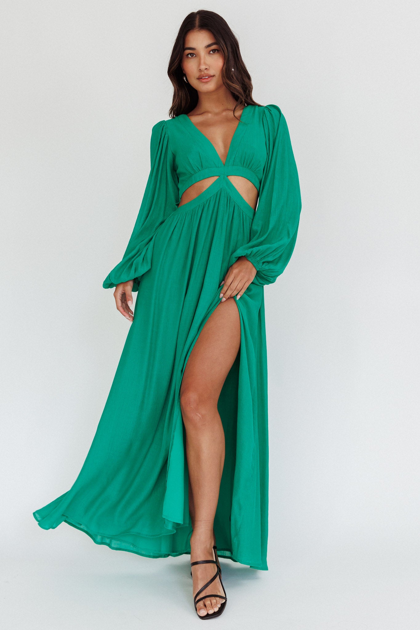 Jessalynn Cut-Out Long Sleeve Maxi Dress Green-Maymioy
