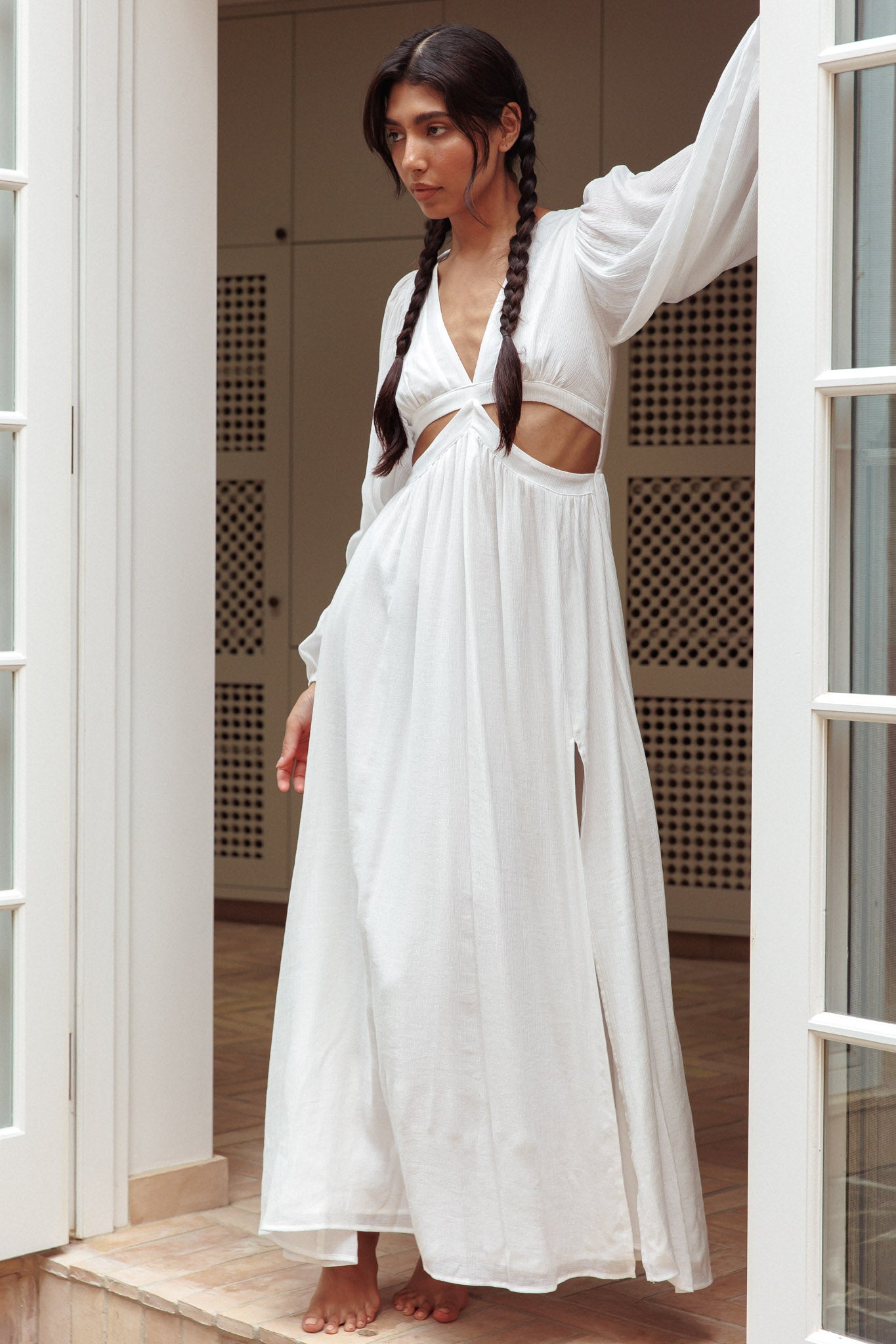 Jessalynn Cut-Out Long Sleeve Maxi Dress White-Maymioy