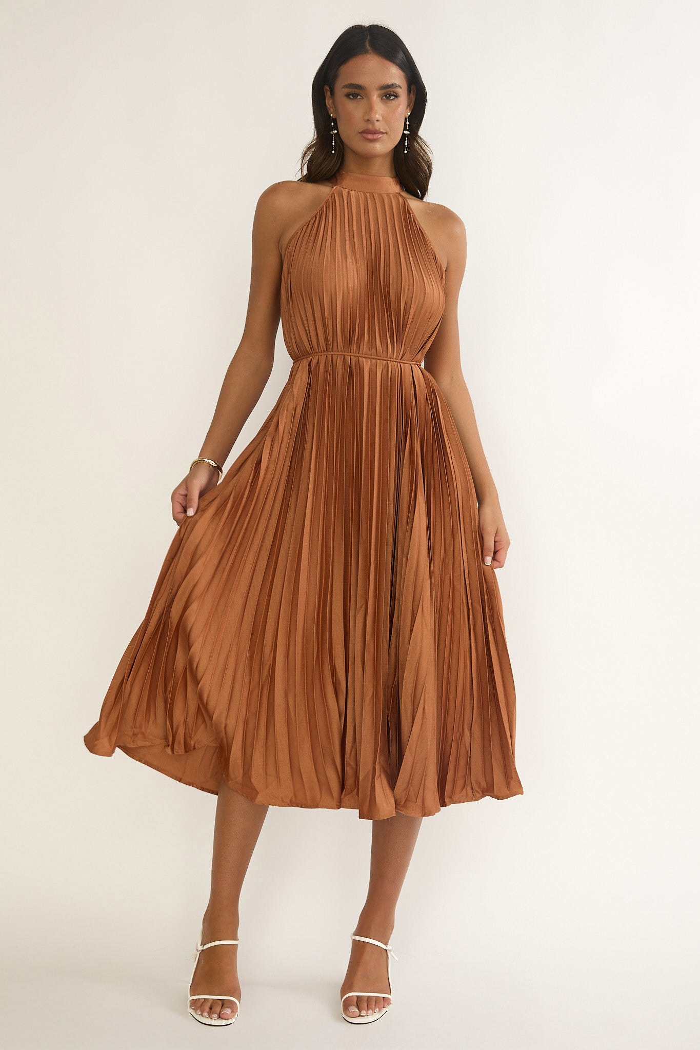 Sharaya Accordion Pleat Midi Dress Mocha-Maymioy