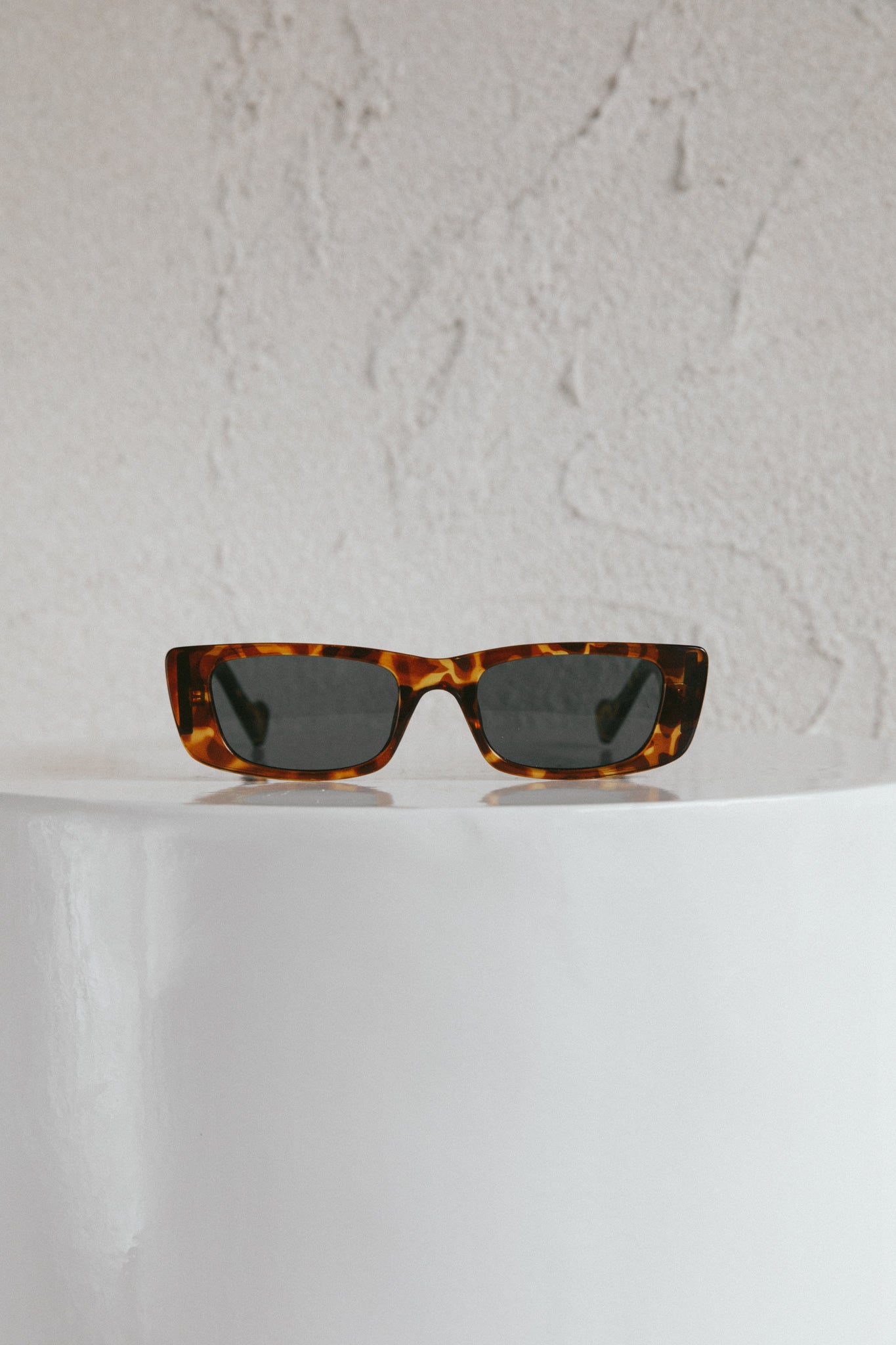 Monica Classic 90's Square Frame Sunglasses Tort-Maymioy