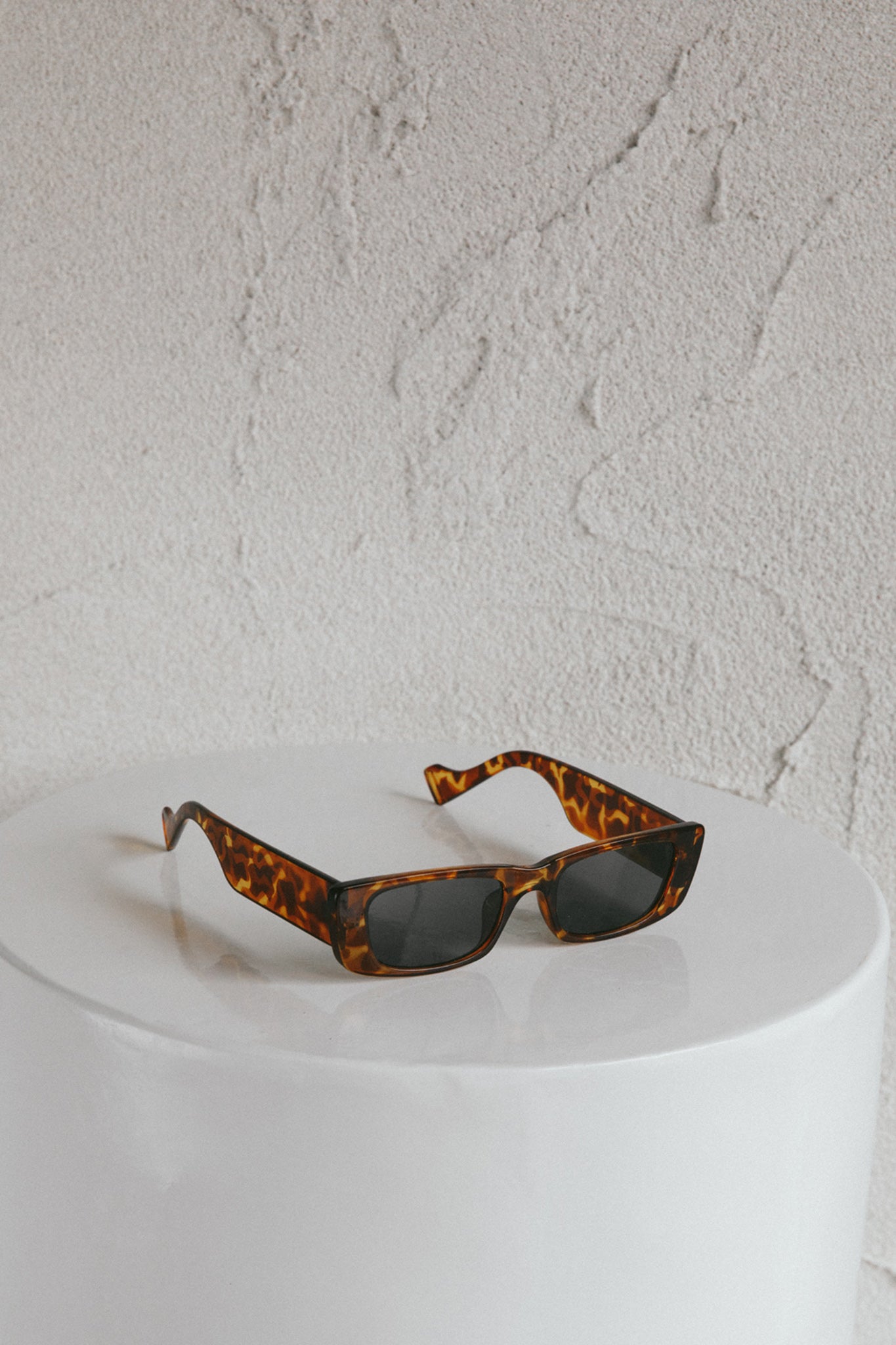 Monica Classic 90's Square Frame Sunglasses Tort-Maymioy