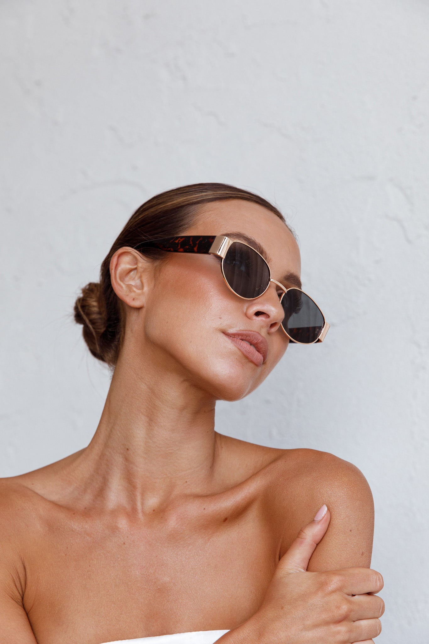 Germa Oval Metal Sunglasses Tort-Maymioy