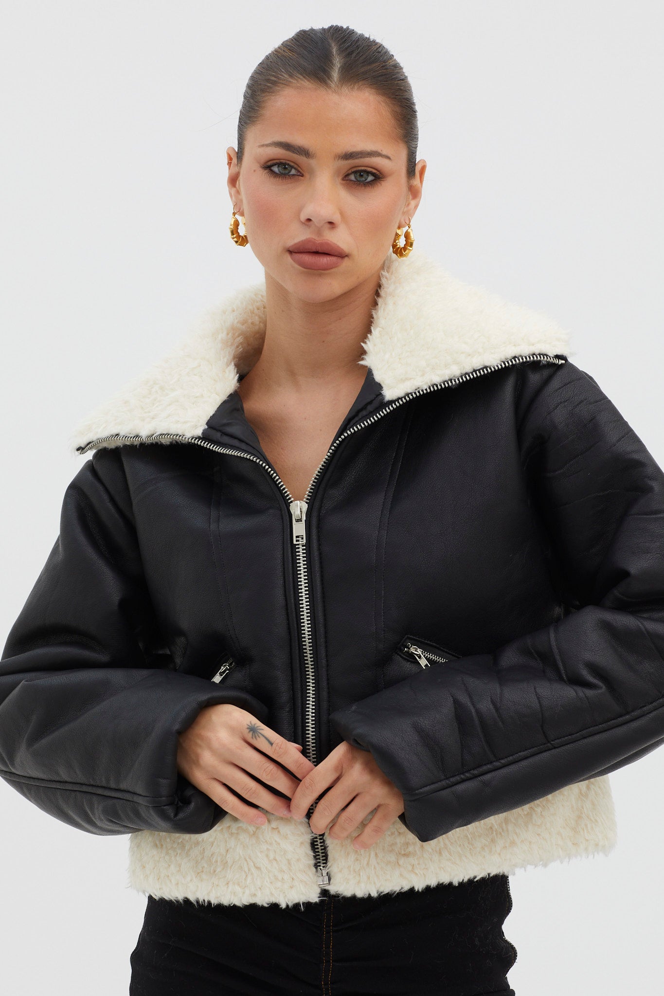 Camden Sherpa Trim Zip Jacket Black-Maymioy