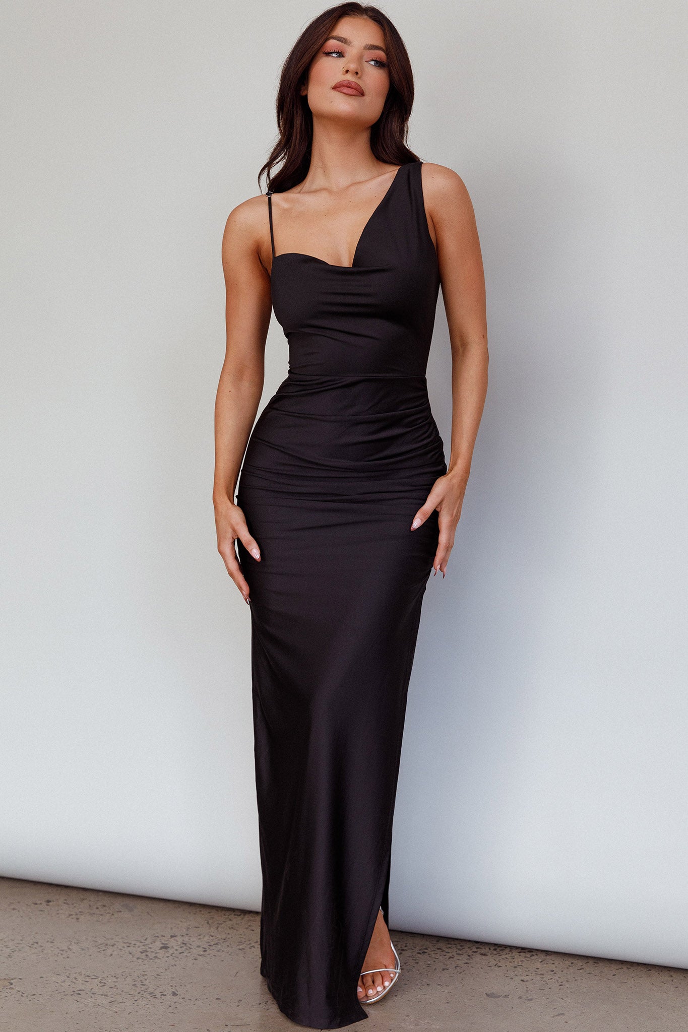 Florentina Thigh Split Maxi Dress Black-Maymioy