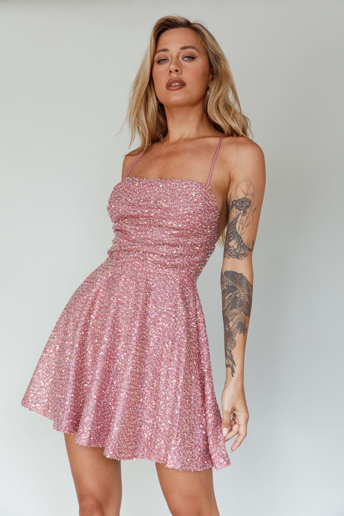 Into The Night Tied Back Sequin Dress Mauve-Maymioy