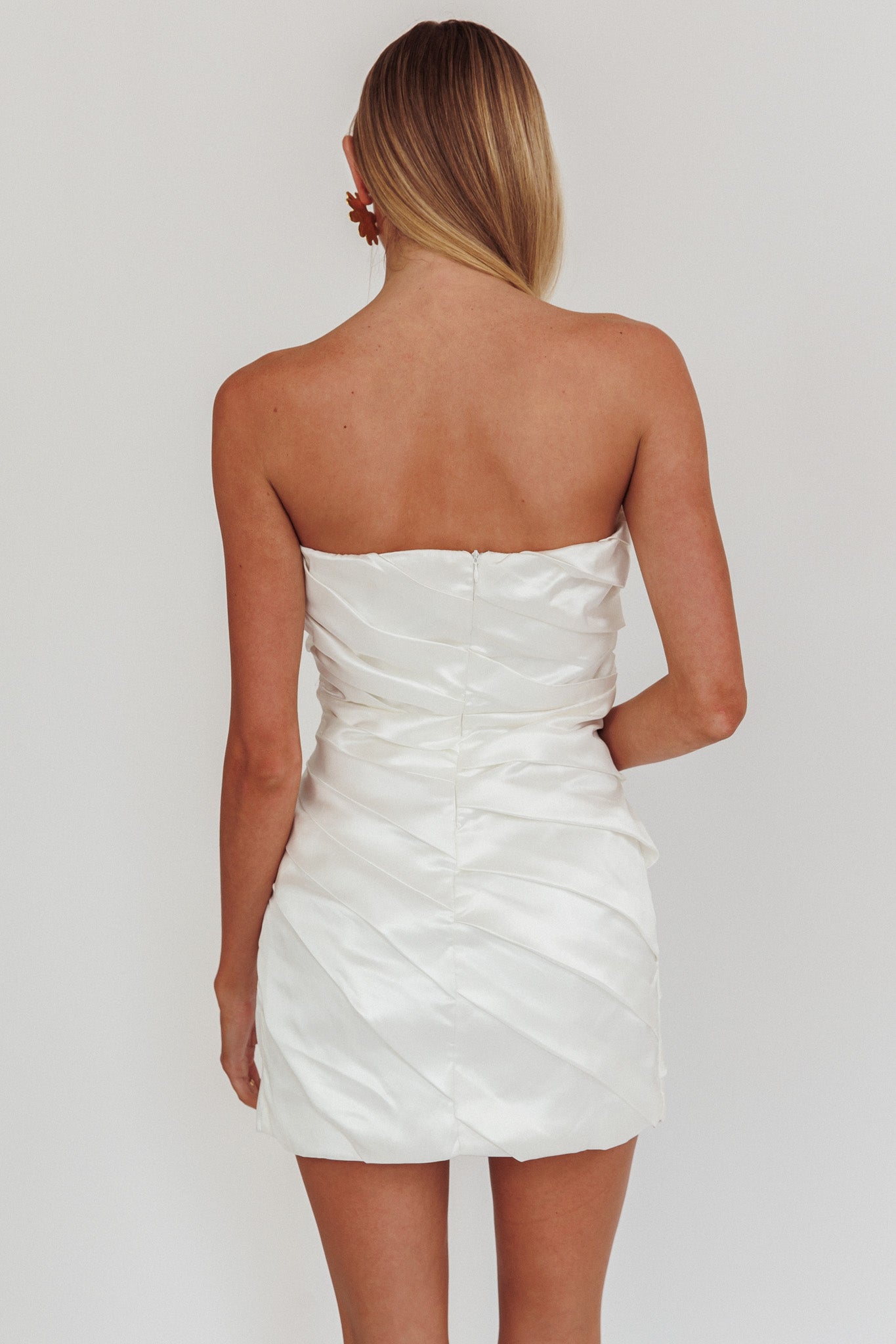 Boulevard Bliss Gathered Mini Dress Off White-Maymioy