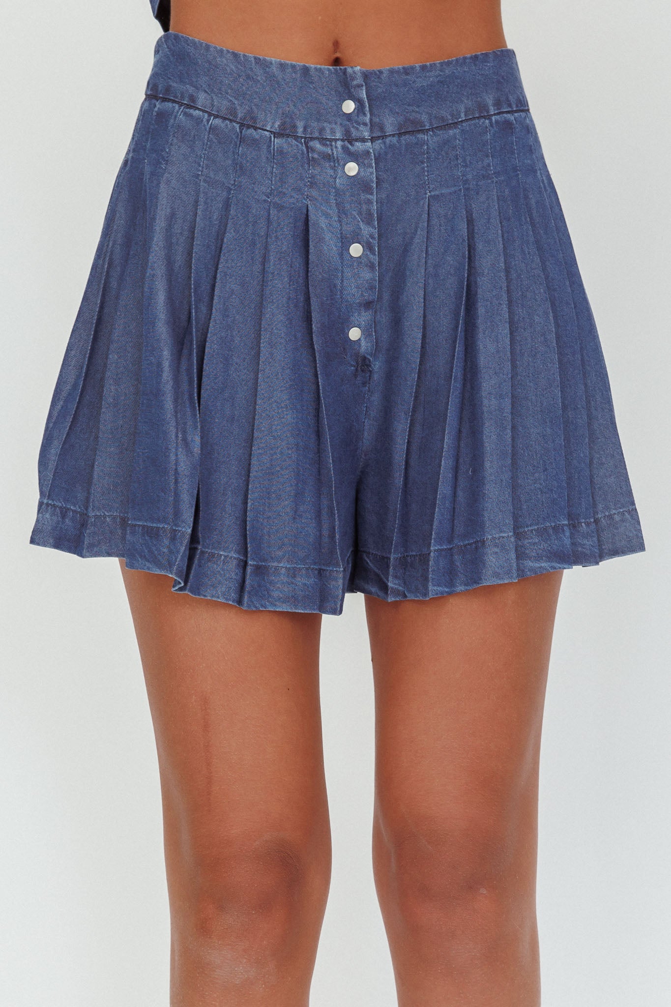 Country Girl Pleated High Waist Shorts Dark Denim-Maymioy
