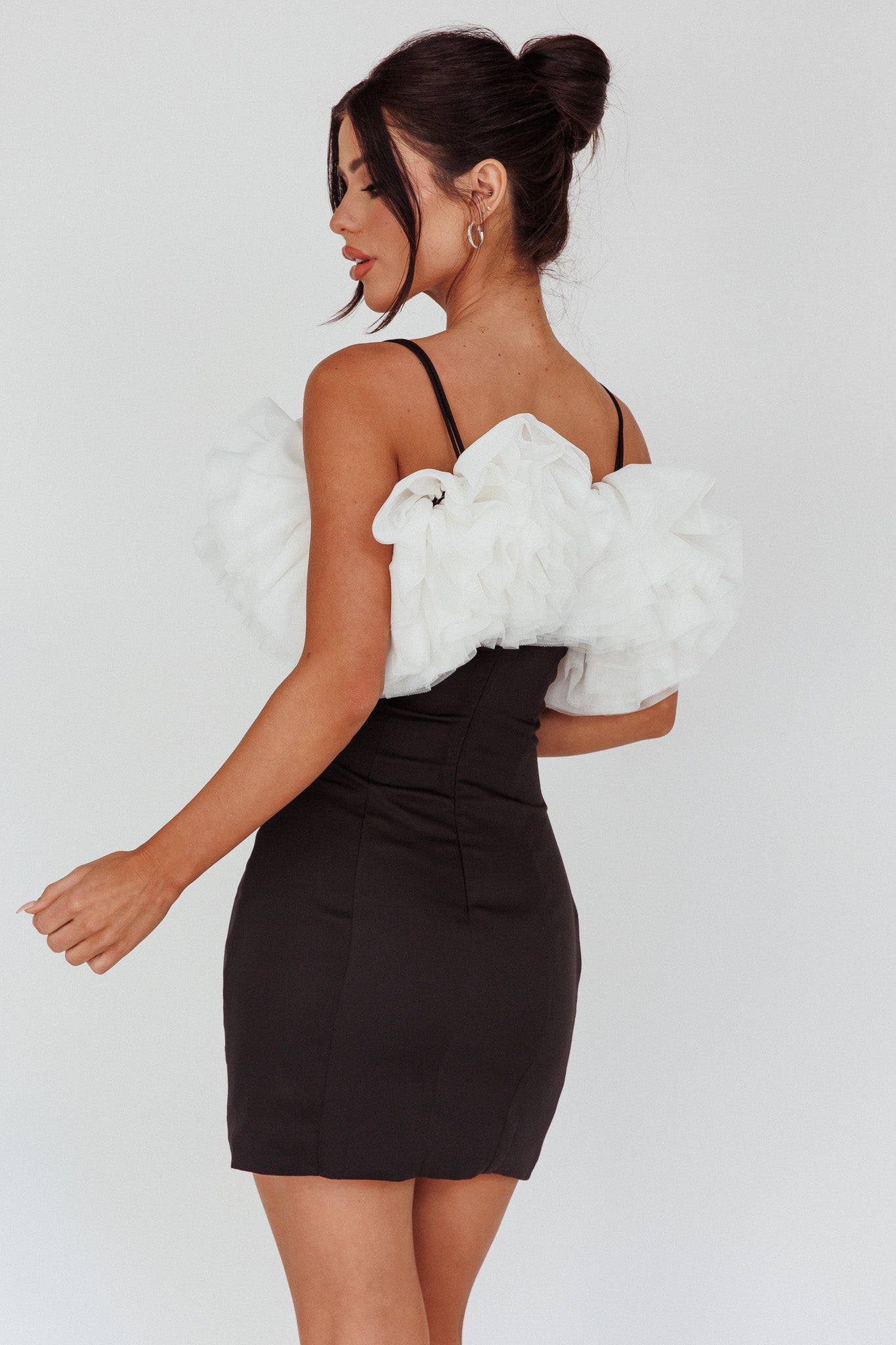 Prima Tulle Neckline Mini Dress Black/White-Maymioy