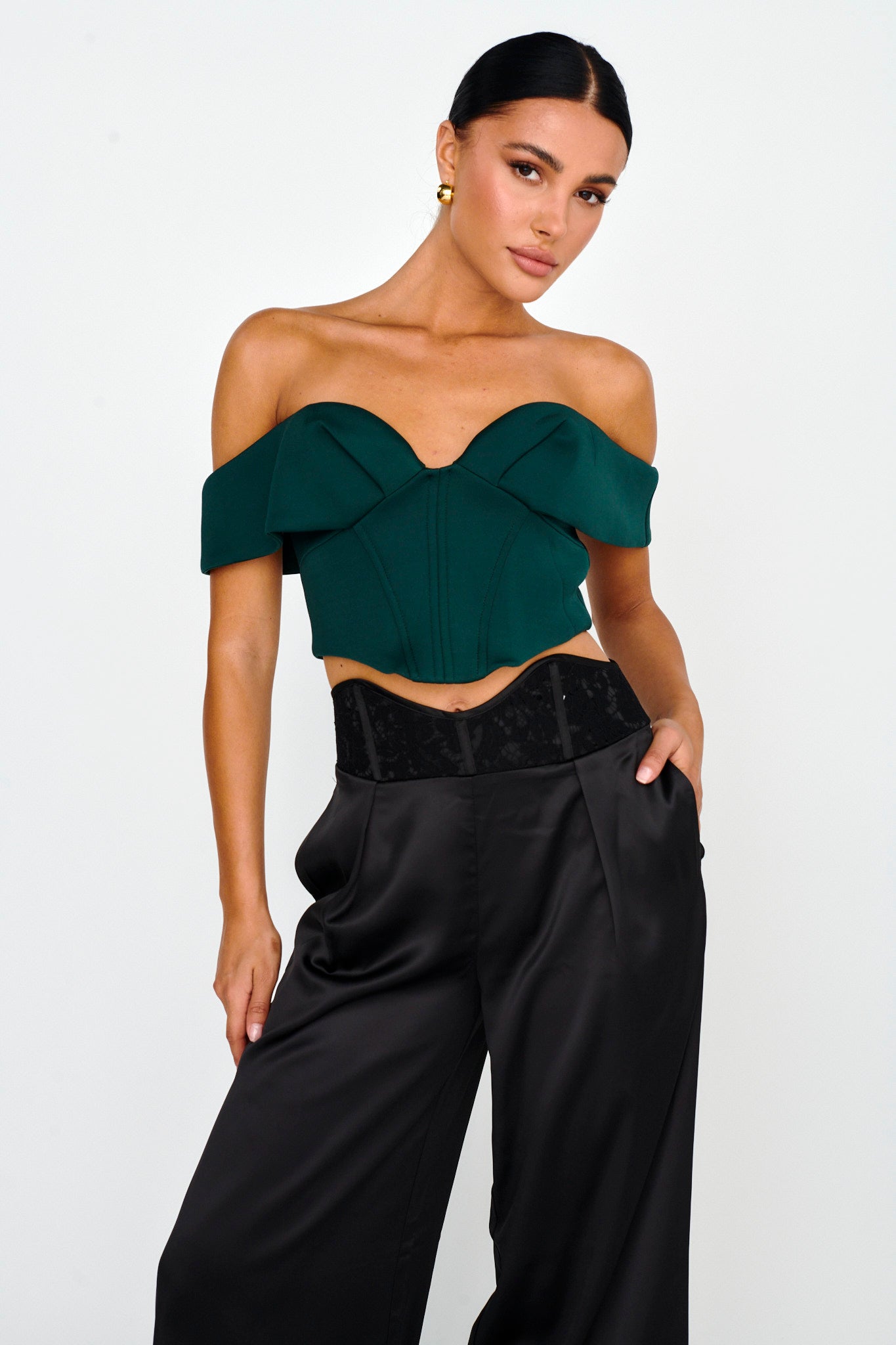 Tenicka Off-Shoulder Crop Top Hunter-Maymioy