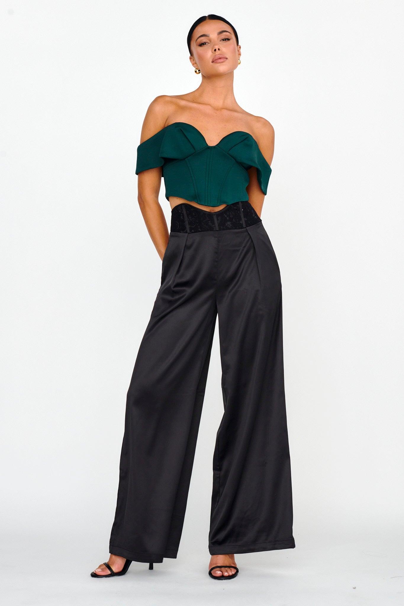 Tenicka Off-Shoulder Crop Top Hunter-Maymioy