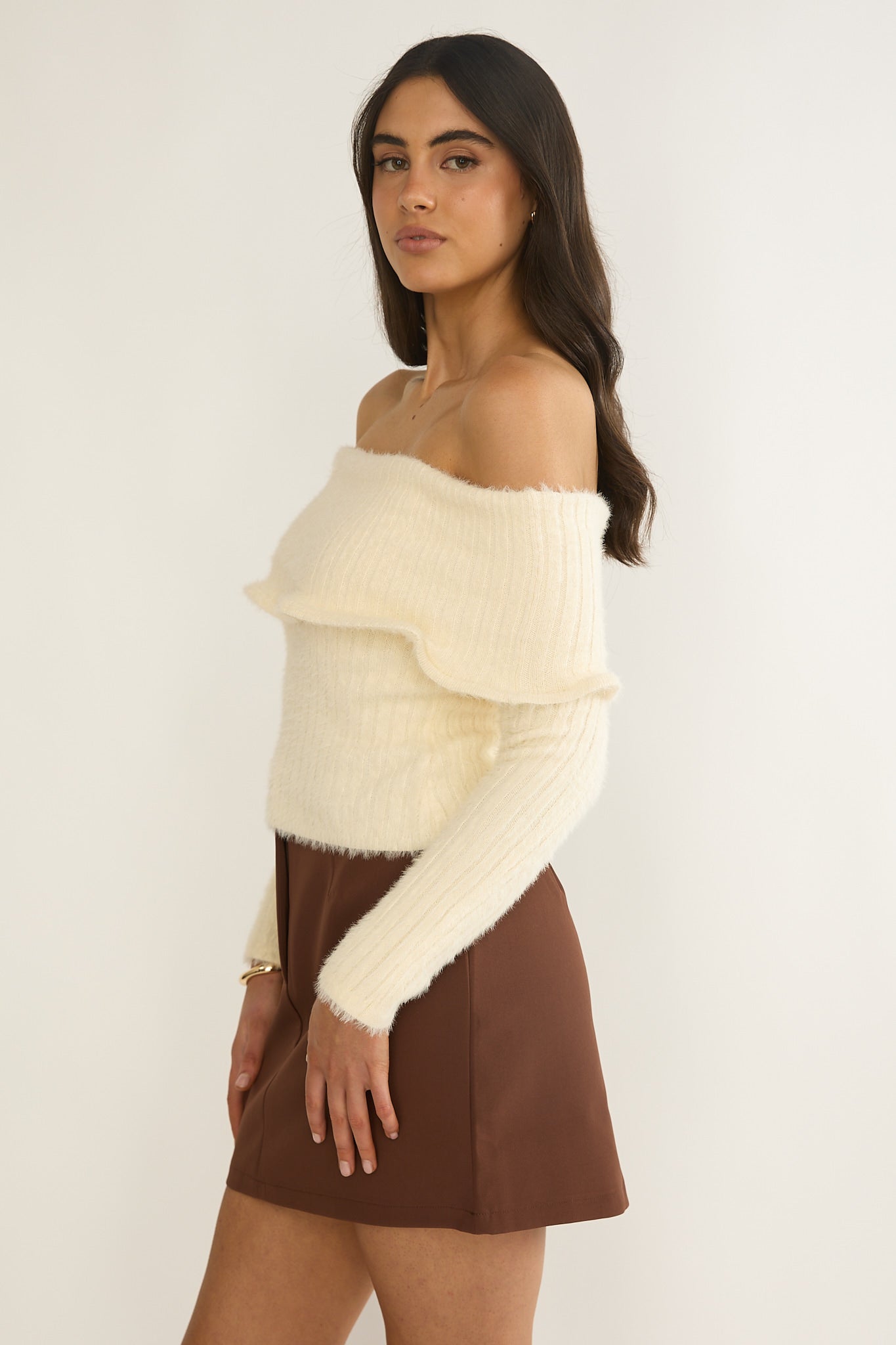 Orielle Wide Ruffle Off-Shoulder Top Cream-Maymioy