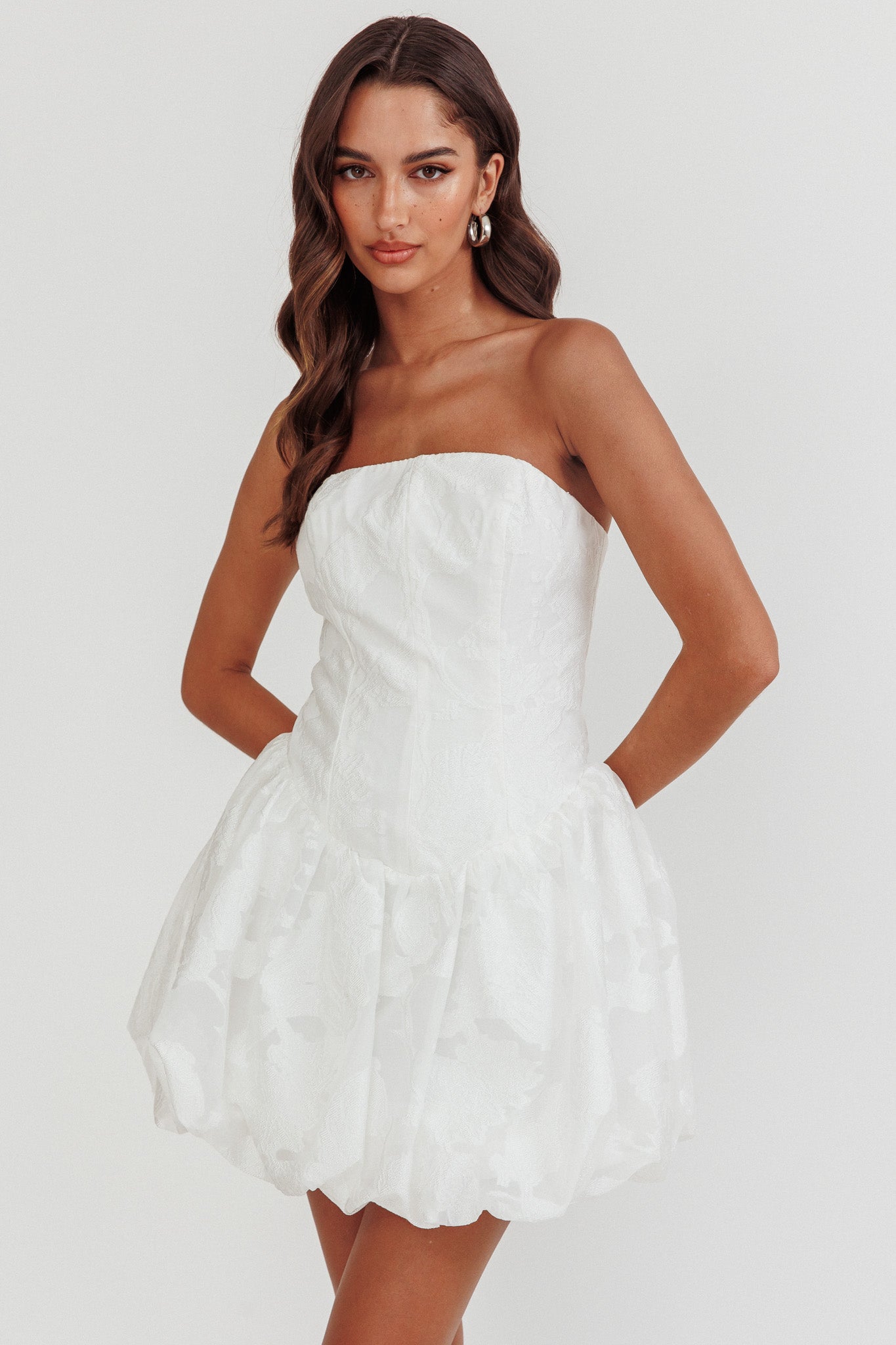 Monti Strapless Bubble Hem Mini Dress Embroidered White-Maymioy