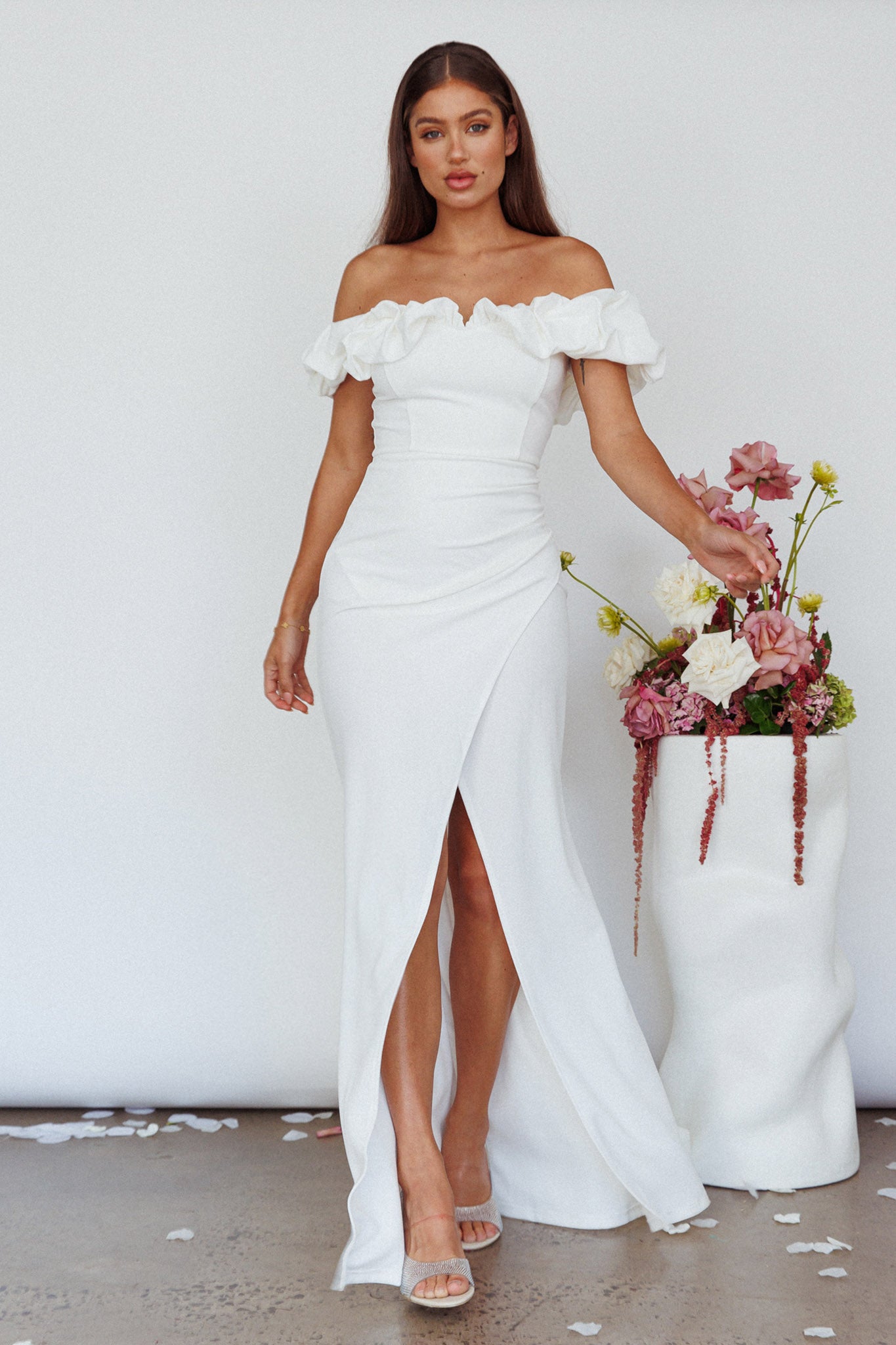 Gardena Off-Shoulder Maxi Dress Ivory-Maymioy