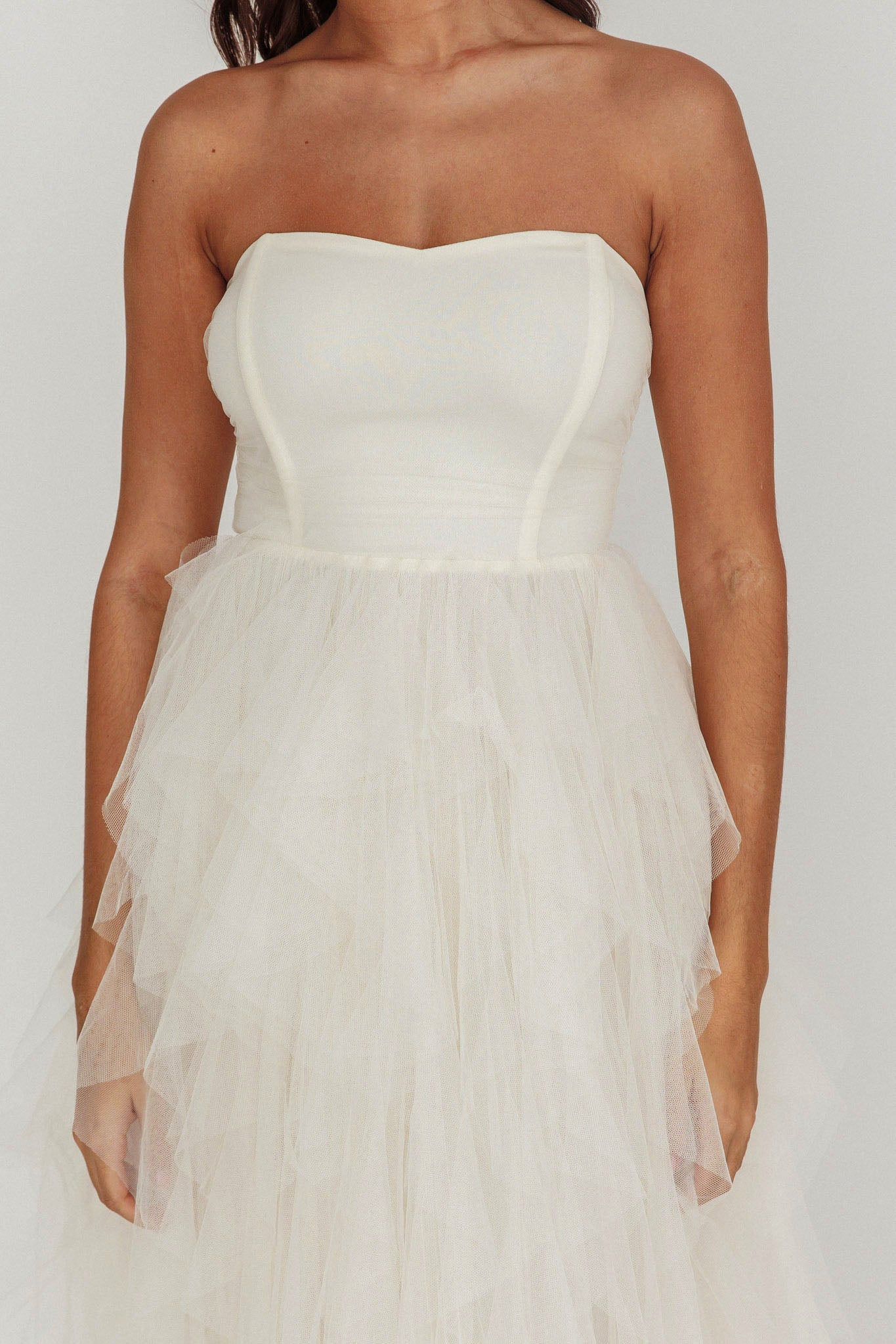 Rori Tulle Cascade Maxi Dress Ivory-Maymioy