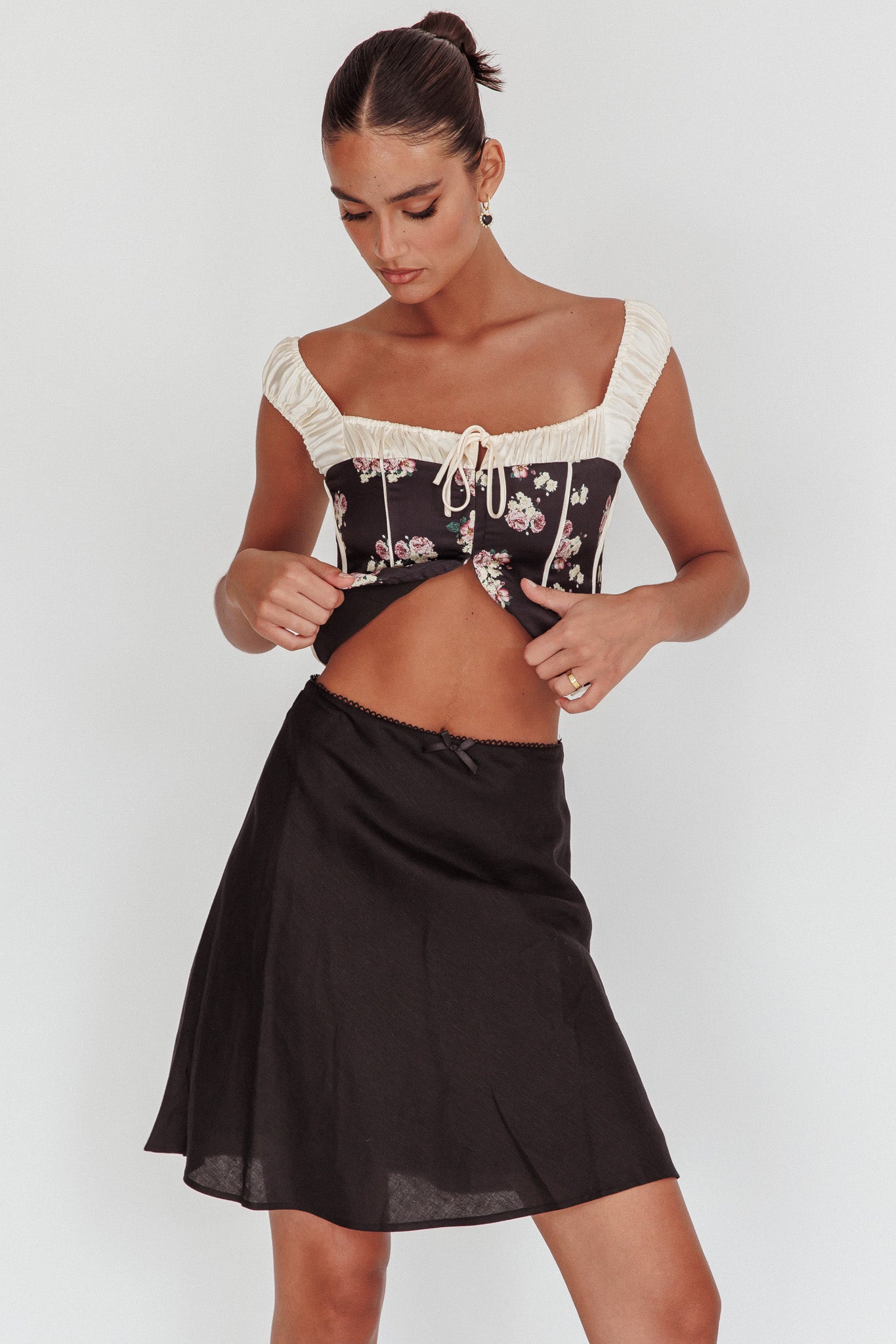 Emotional Knee Length Skirt Black-Maymioy