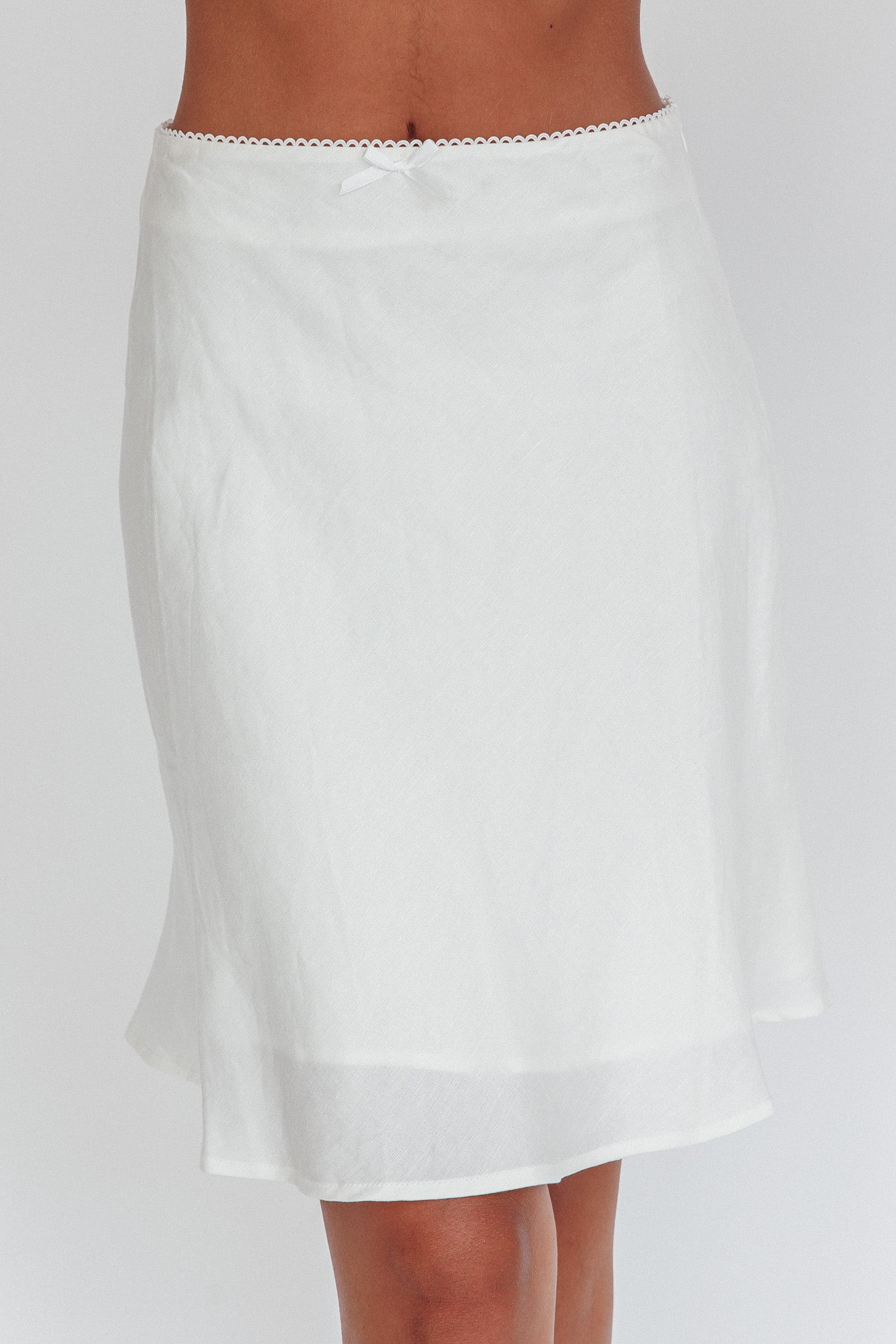 Emotional Knee Length Skirt Off White-Maymioy