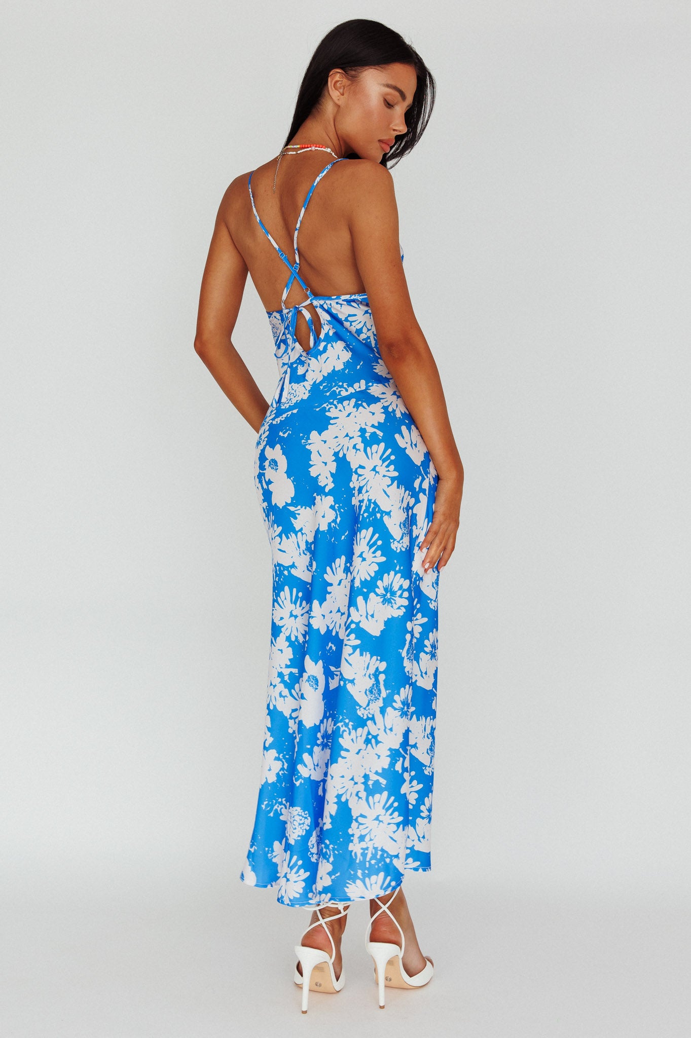 Sherilyn Criss-Cross Back Midi Dress Blue Floral-Maymioy