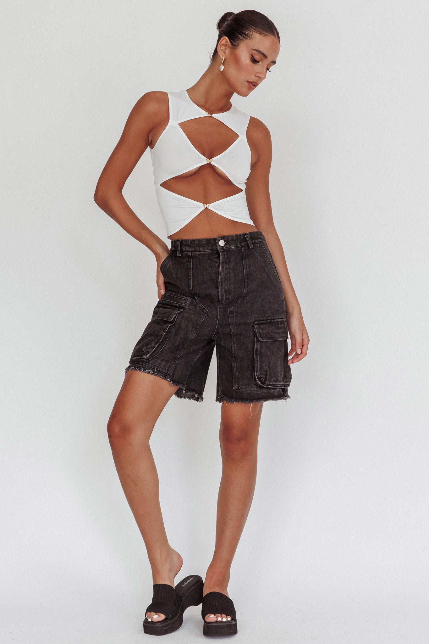 Tardy Cargo Short Jorts Black-Maymioy