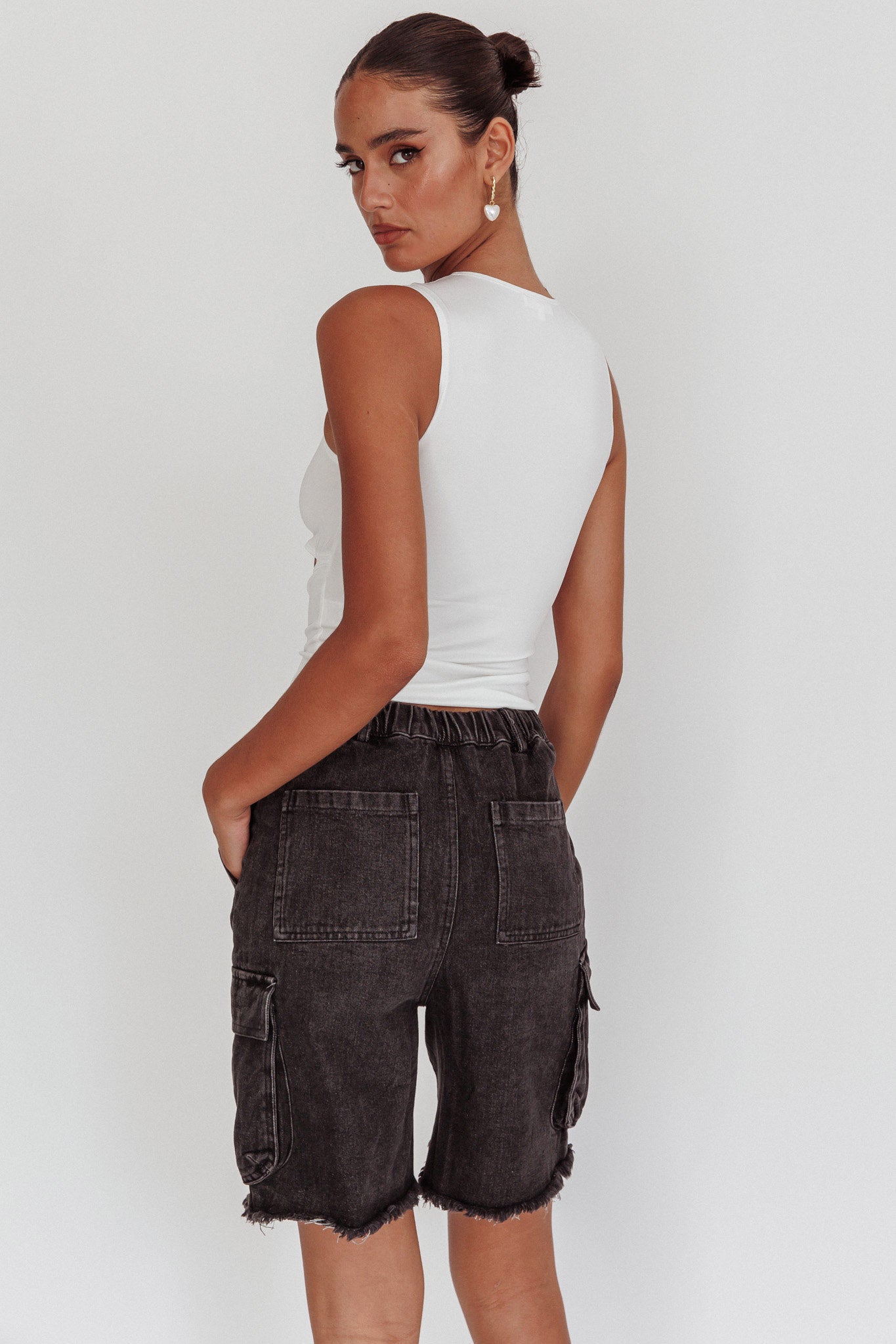 Tardy Cargo Short Jorts Black-Maymioy