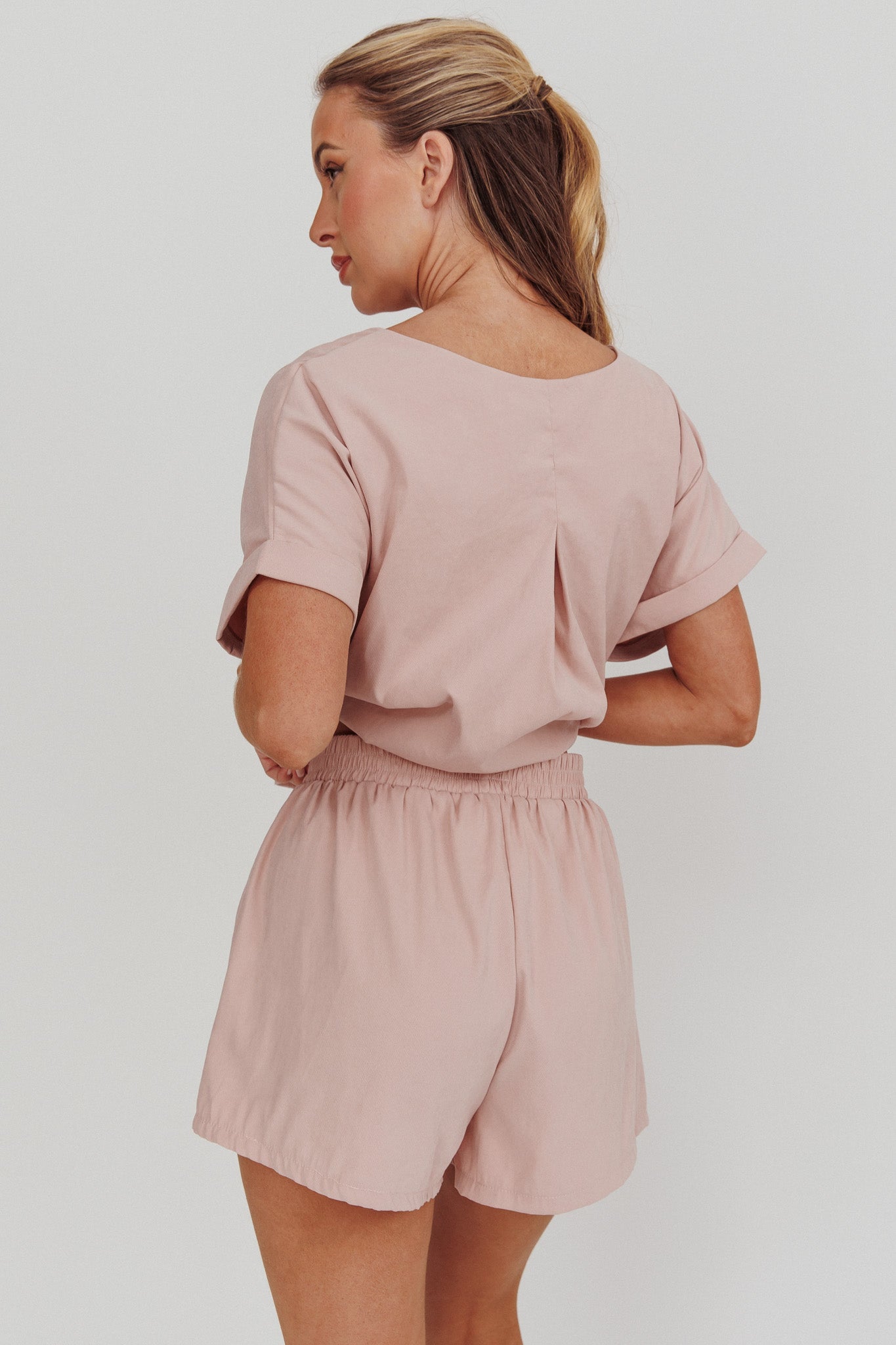 Yuna Elastic Waist Relaxed Shorts Blush-Maymioy
