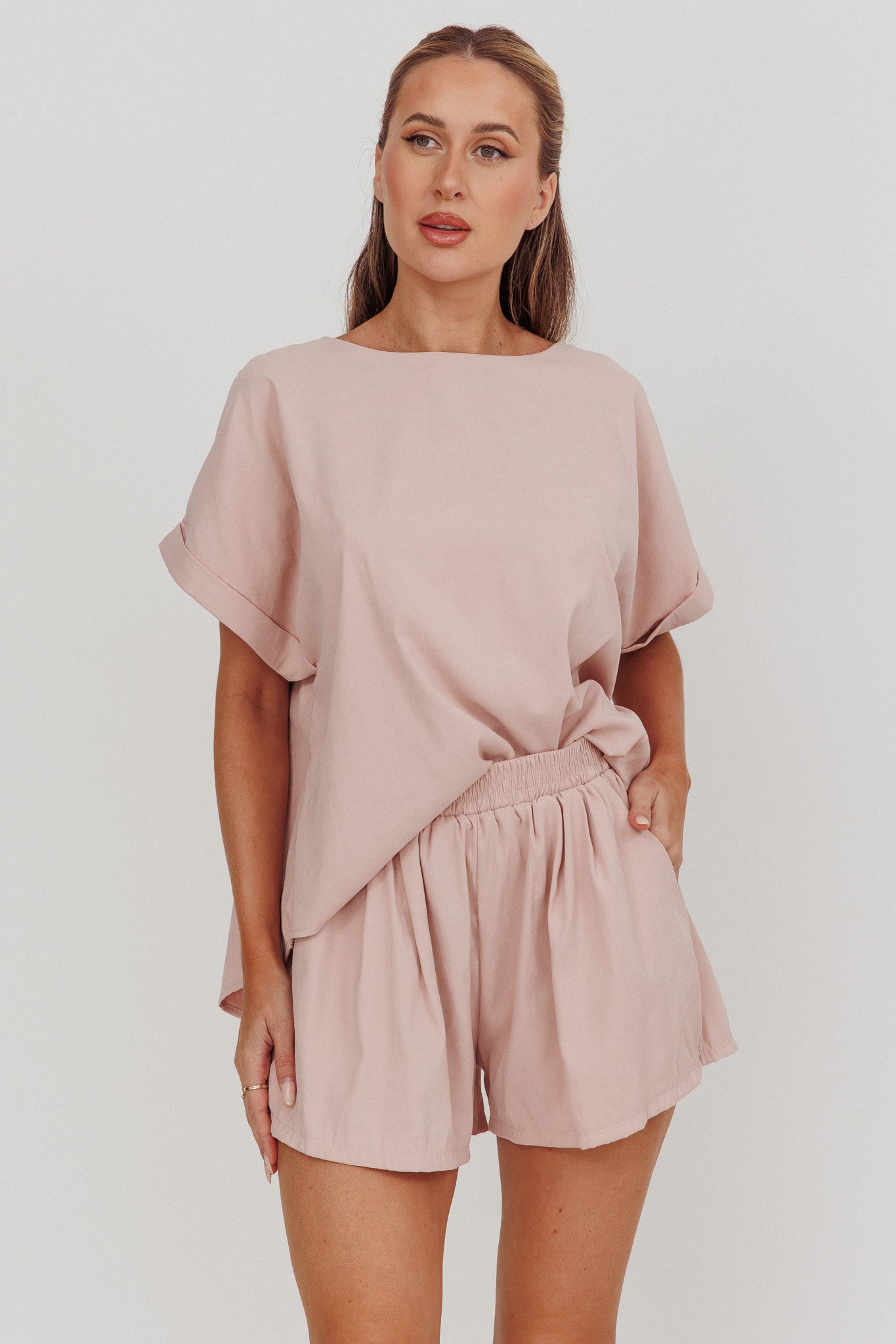 Yuna Elastic Waist Relaxed Shorts Blush-Maymioy