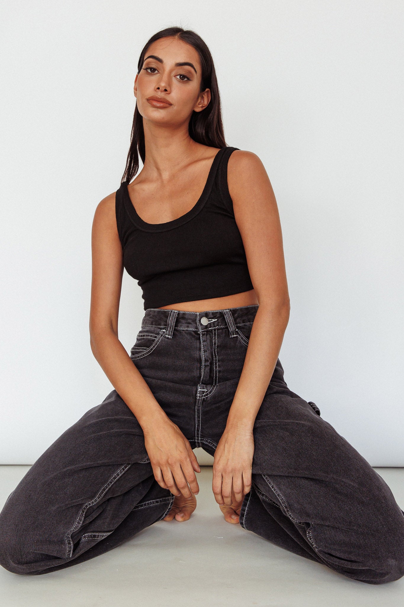 Drifting Ribbed Crop Top Black-Maymioy