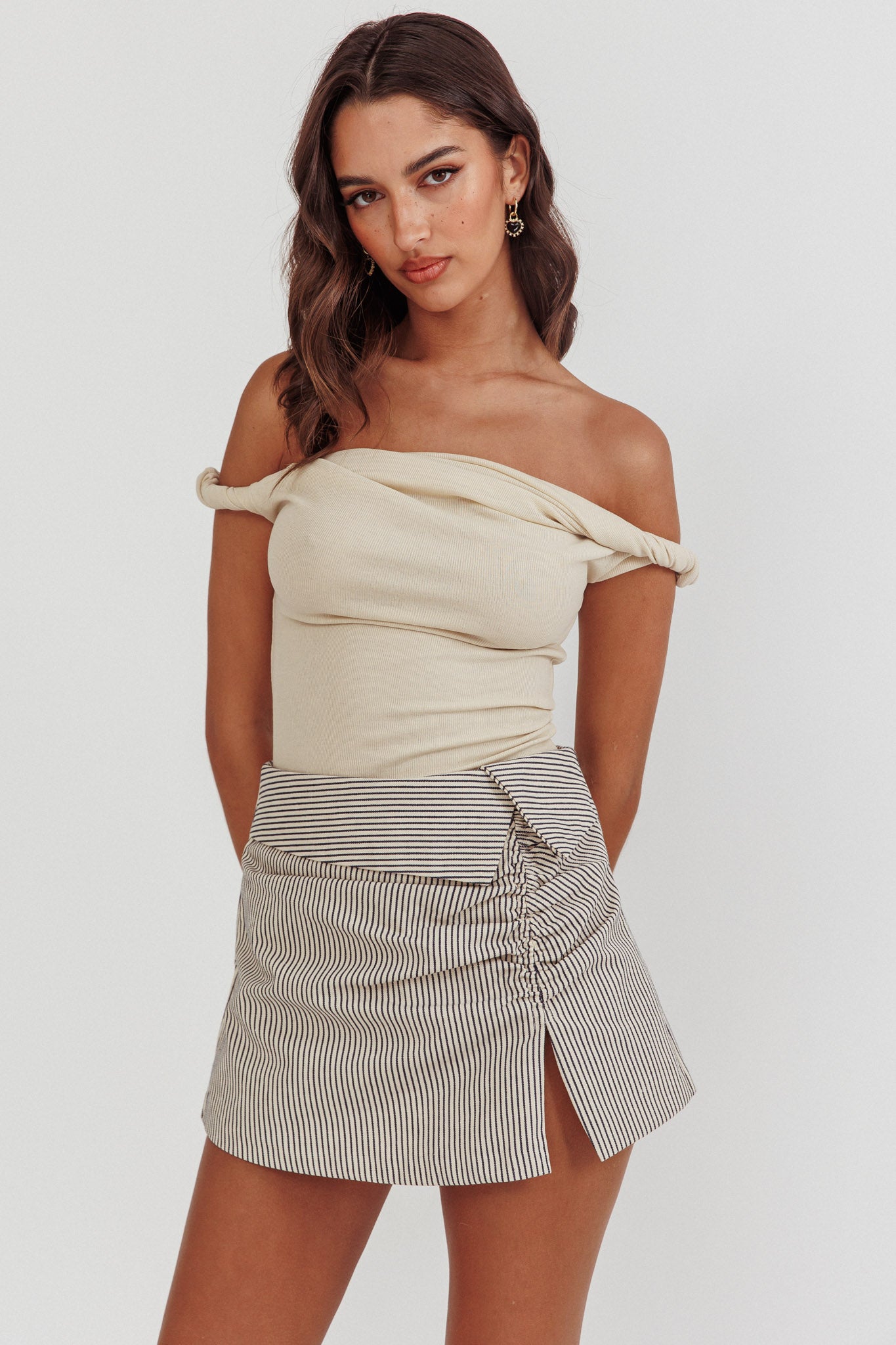Teri Rolled Off-Shoulder Top Oat-Maymioy