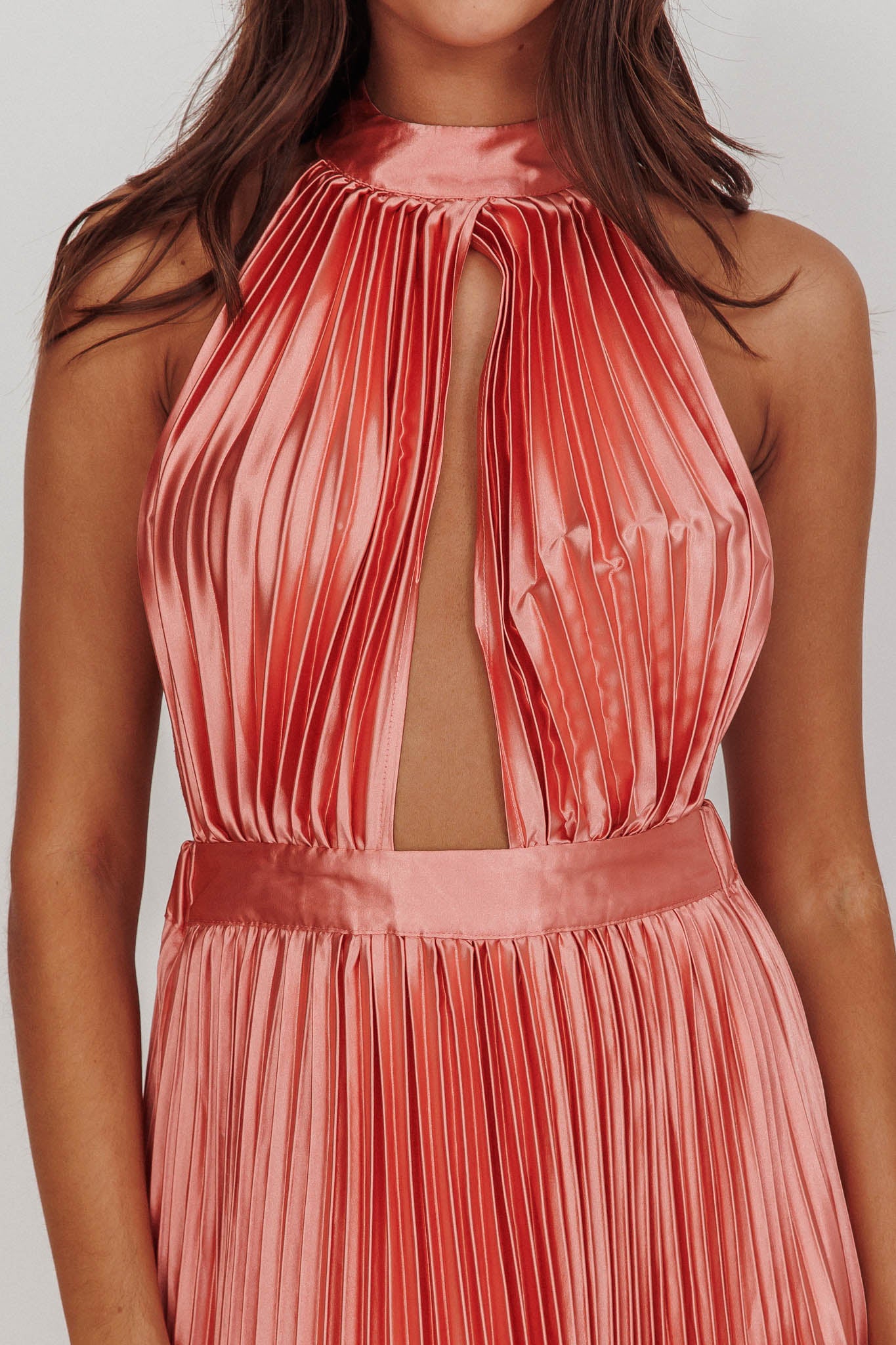 Monarch Pleated Satin Maxi Dress Rose-Maymioy