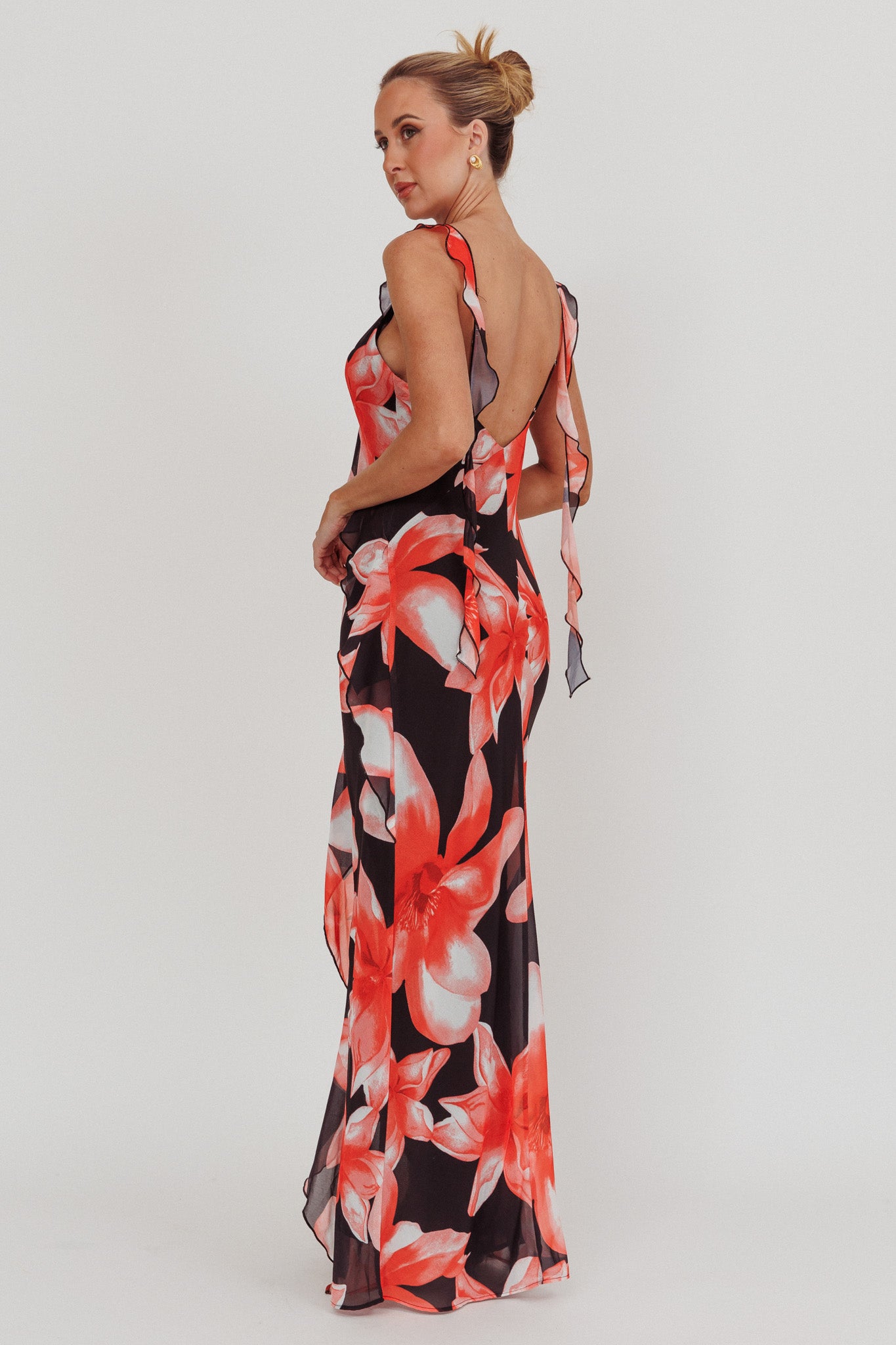 Joyride Floral Ruffle Maxi Dress Black/Red-Maymioy