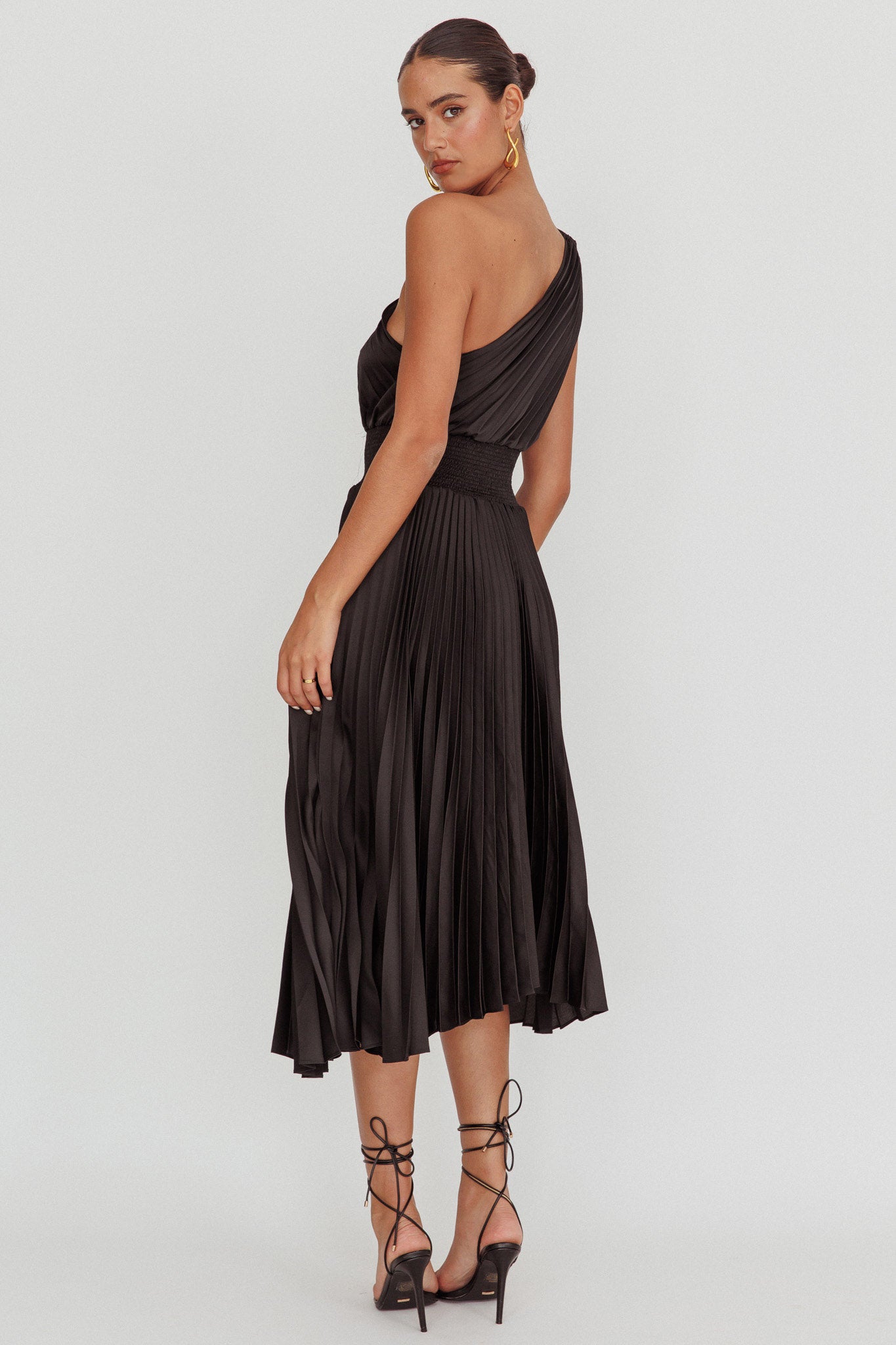 Calissa One Shoulder Pleated Midi Dress Black-Maymioy