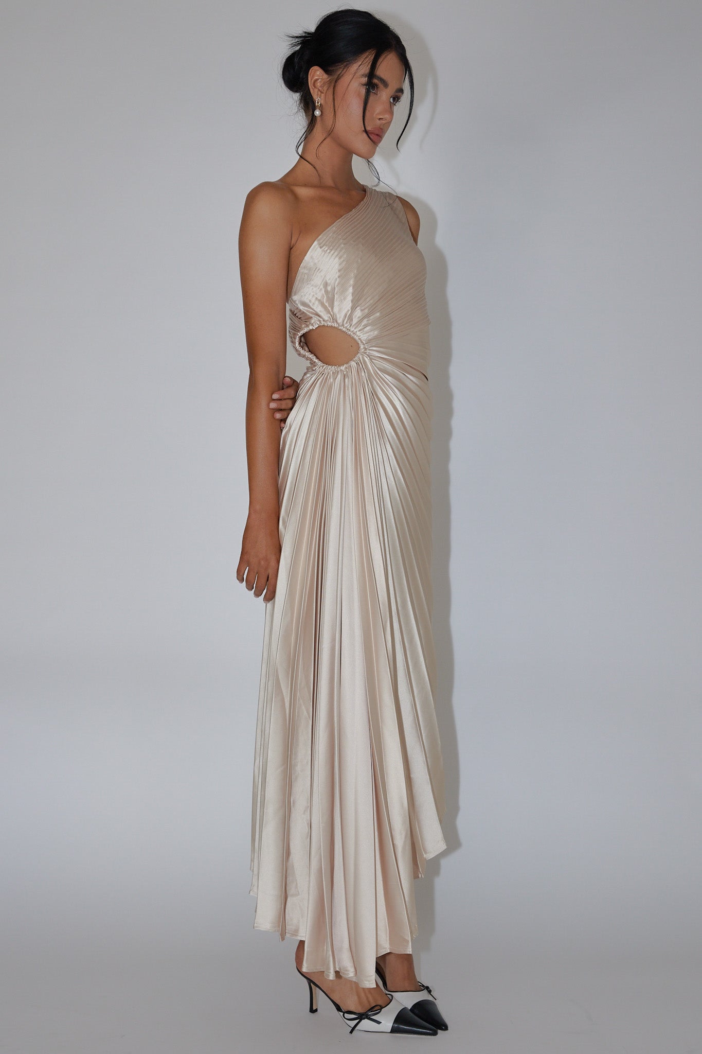 Brooklynn One-Shoulder Accordion Pleat Dress Champagne-Maymioy