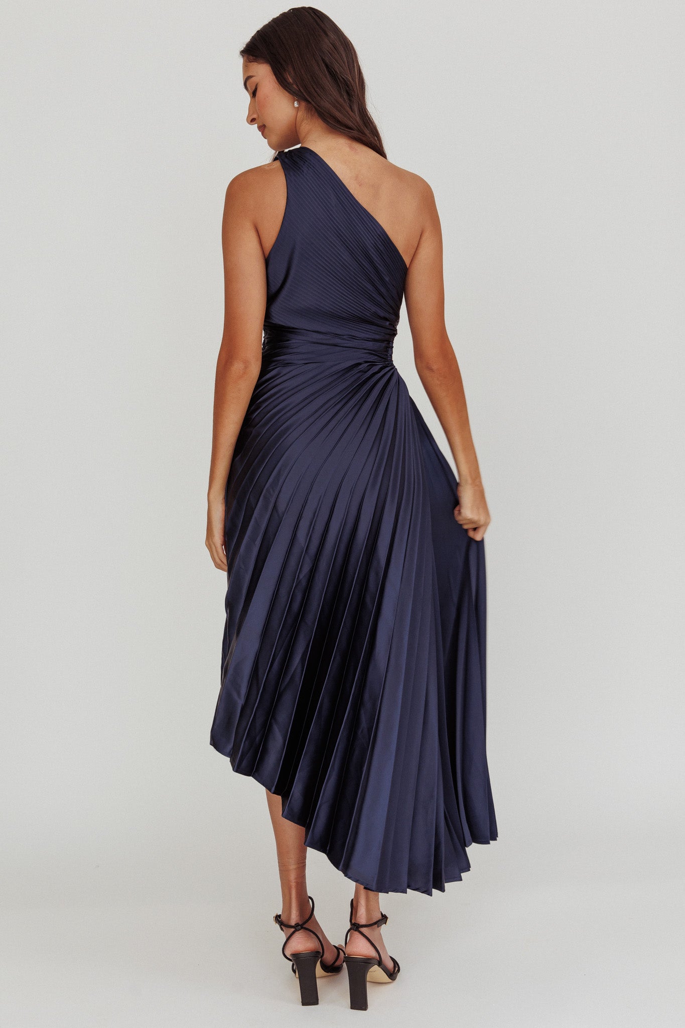 Brooklynn One-Shoulder Accordion Pleat Midi Dress Navy-Maymioy