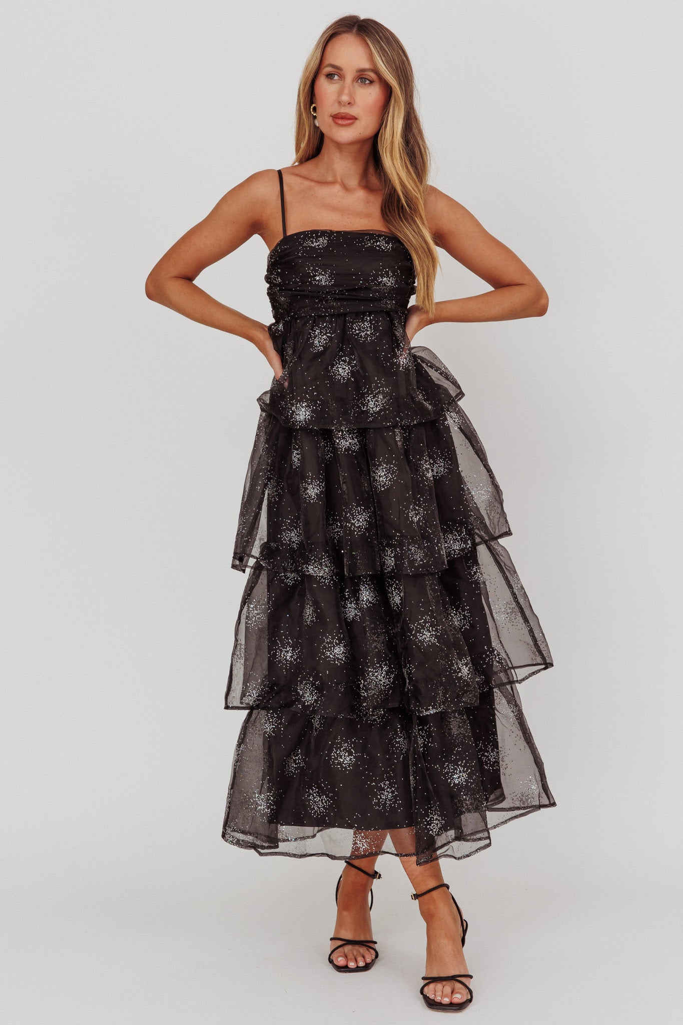 Morina Tiered Maxi Dress Glitter Black-Maymioy