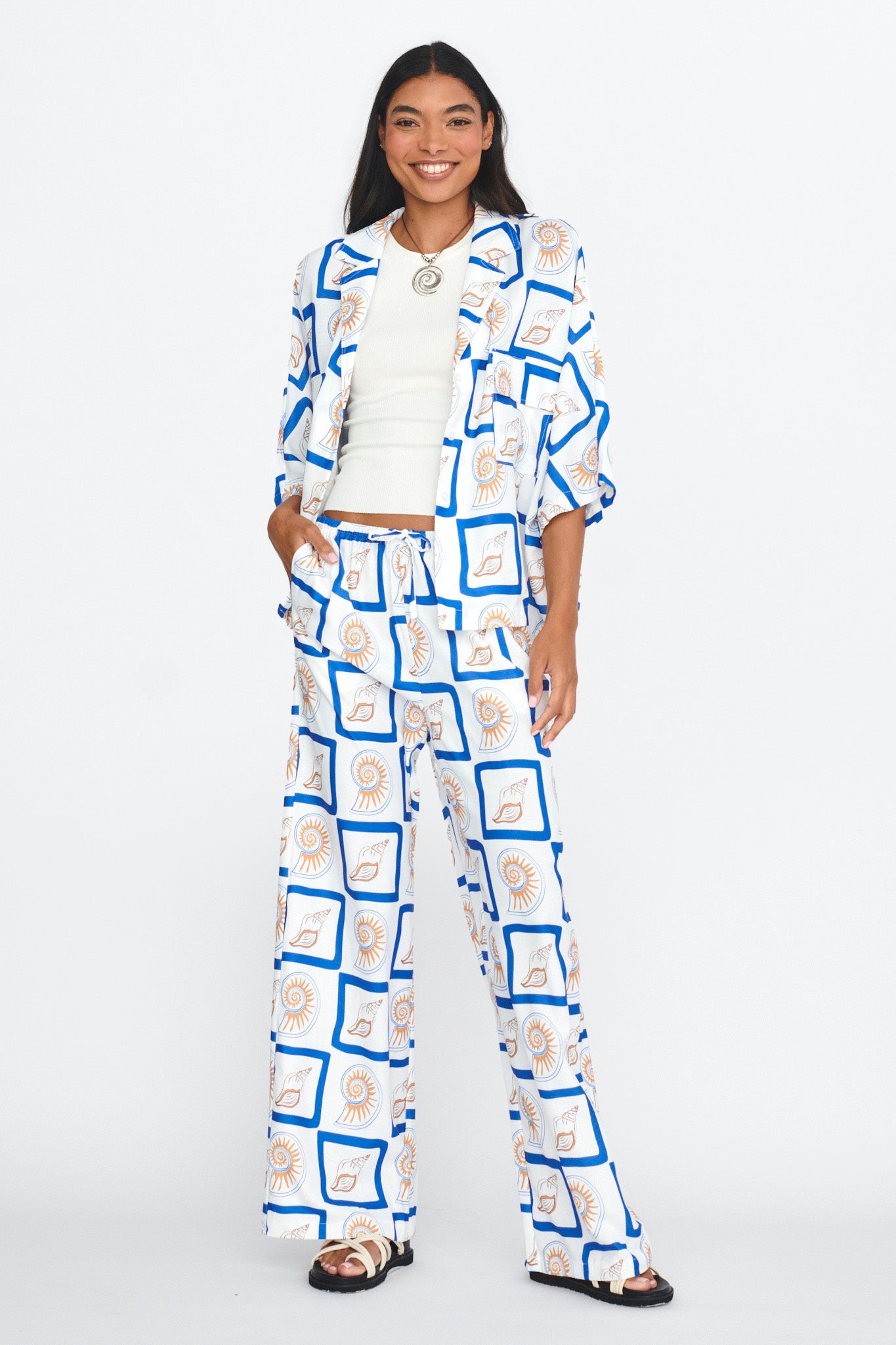 LOST IN LUNAR Zeni Pants Shell Print-Maymioy