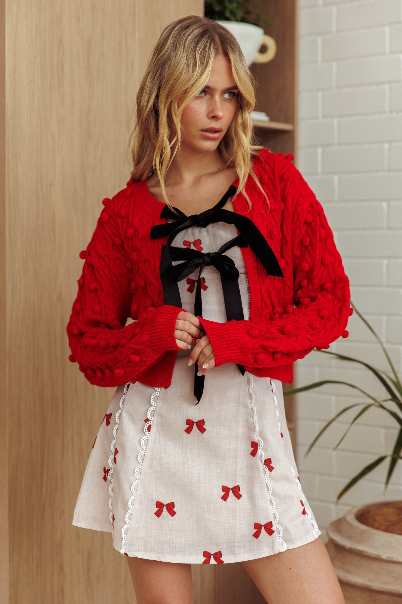 Tera Velvet Bow Cardigan Red-Maymioy