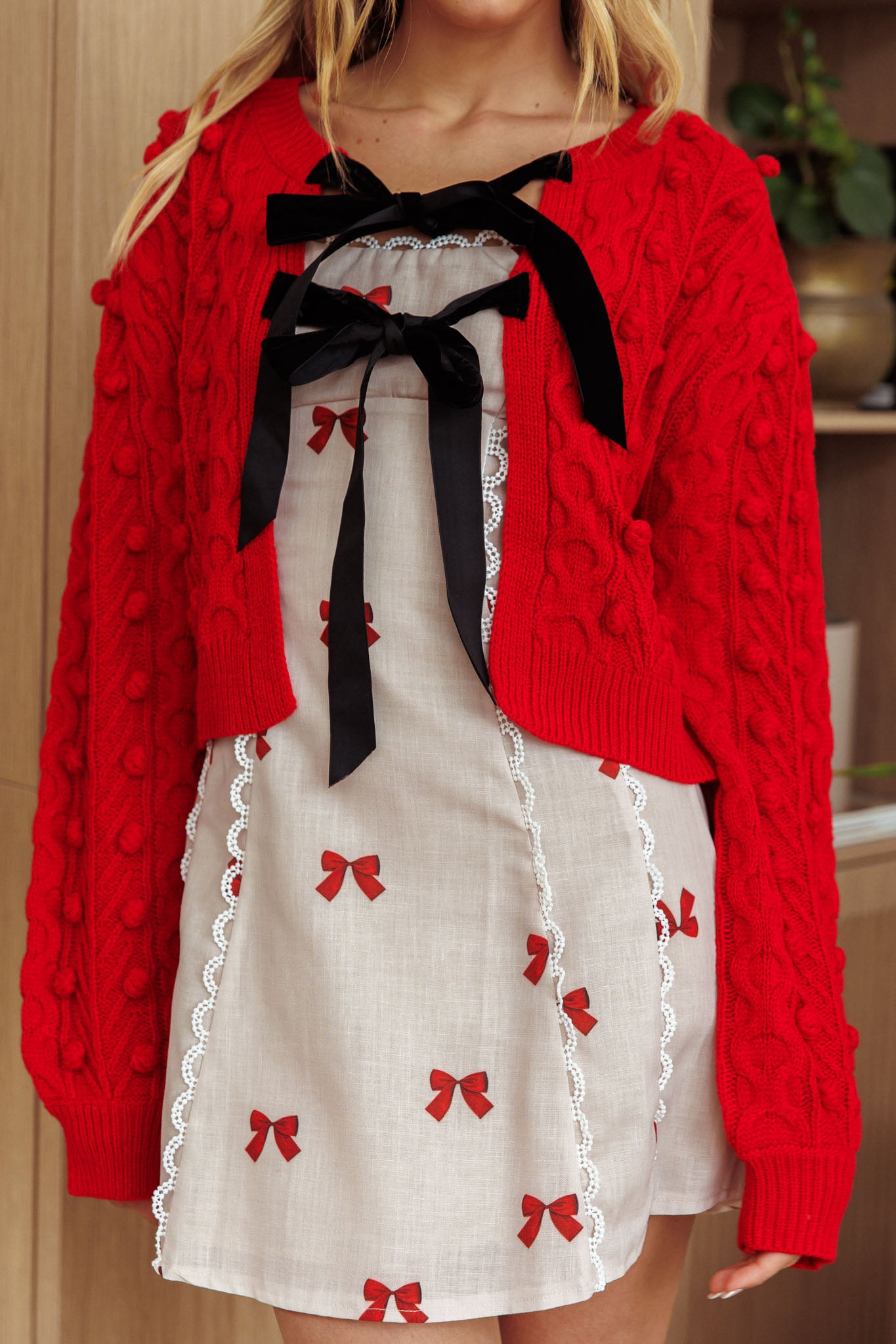 Tera Velvet Bow Cardigan Red-Maymioy