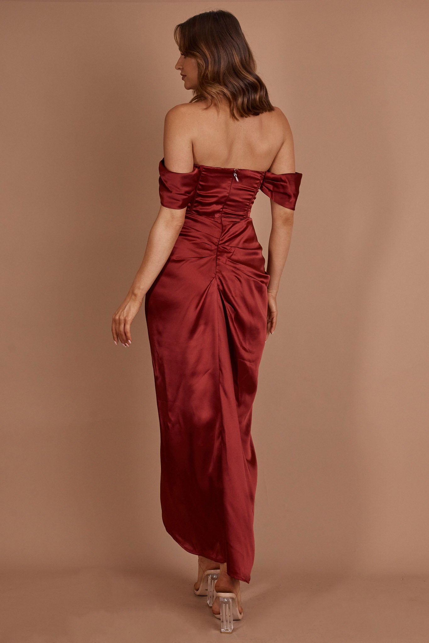 Mariesa Plunging Neckline Dress Red-Maymioy