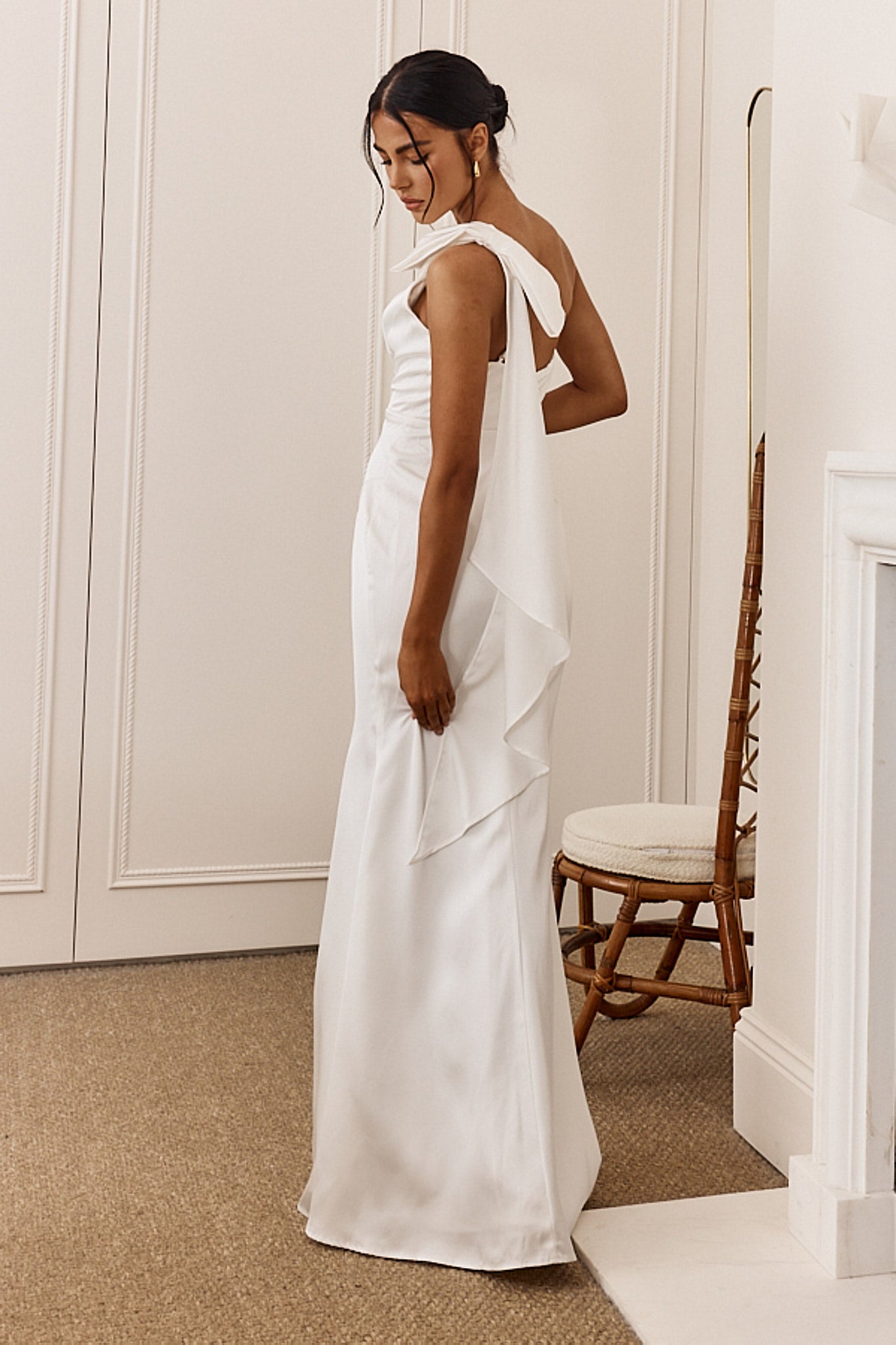 Carriann One-Shoulder Bow Maxi Dress White-Maymioy