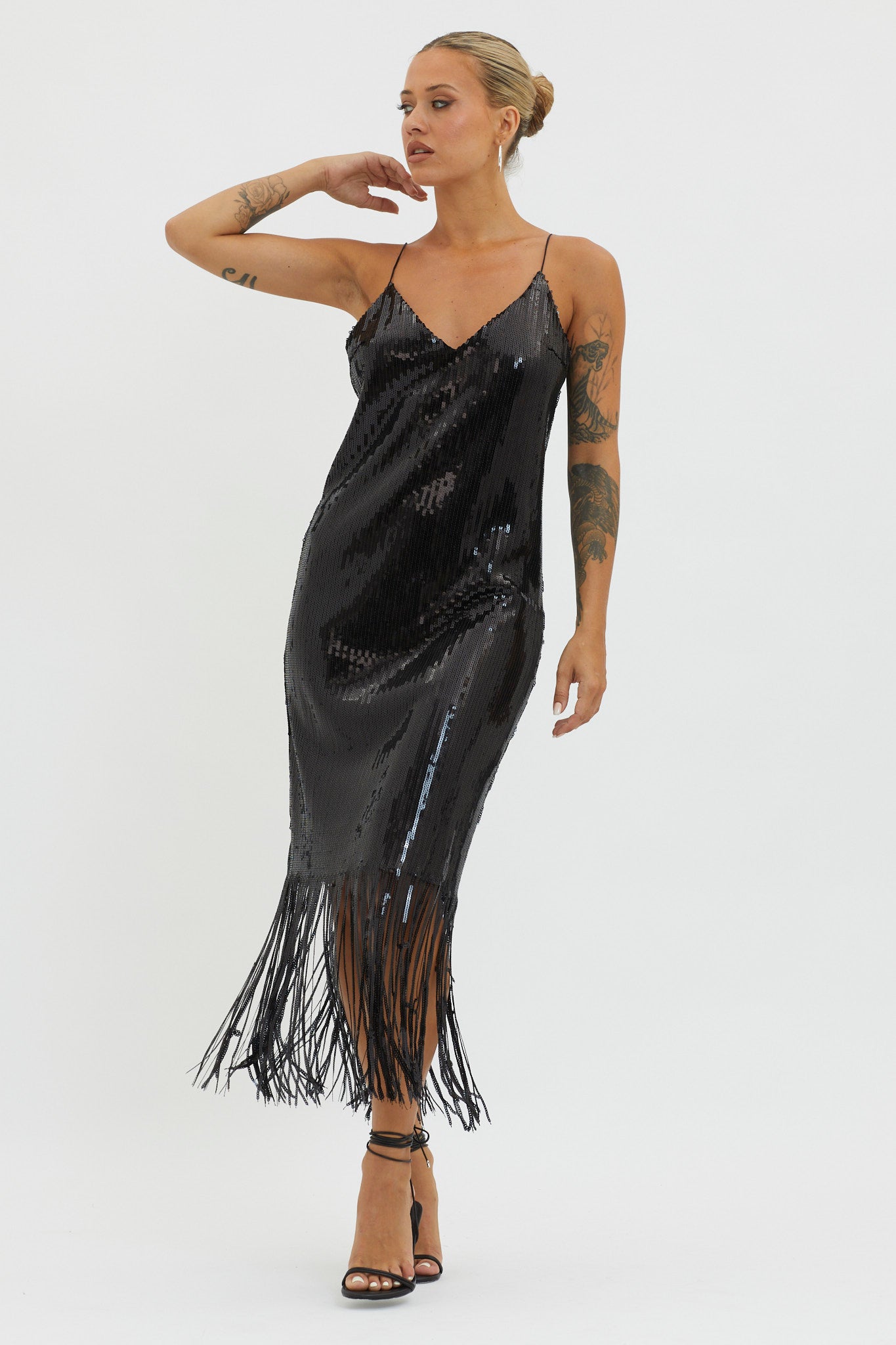 Halo Moon Sequin Fringe Midi Dress Black-Maymioy