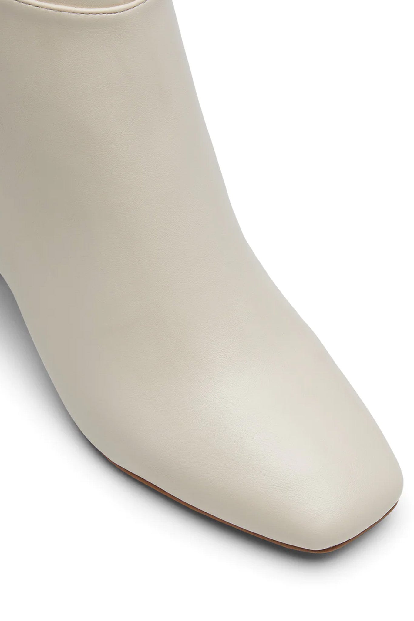 THERAPY Wolf Boot Vanilla-Maymioy