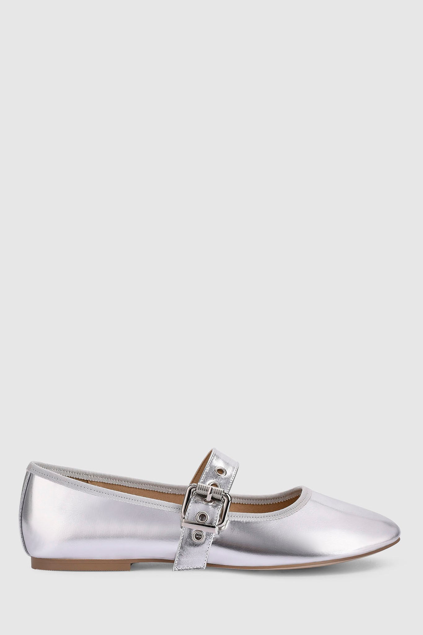 VERALi Banks Buckled Mary-Jane Flats Silver-Maymioy