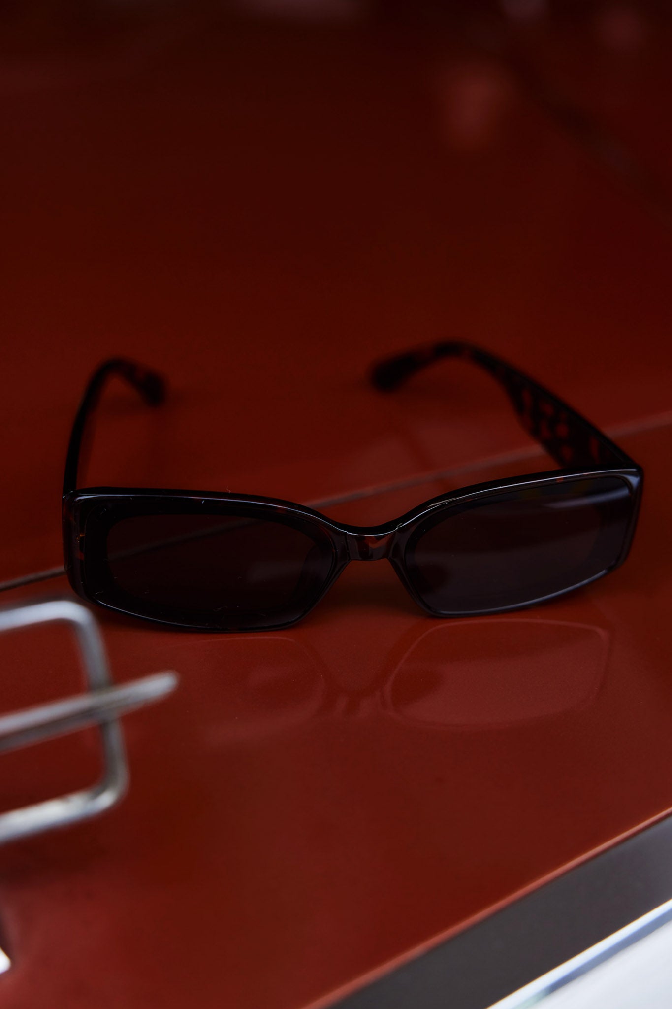 Kendall Slim Rectangle Sunglasses Tortoiseshell Brown-Maymioy