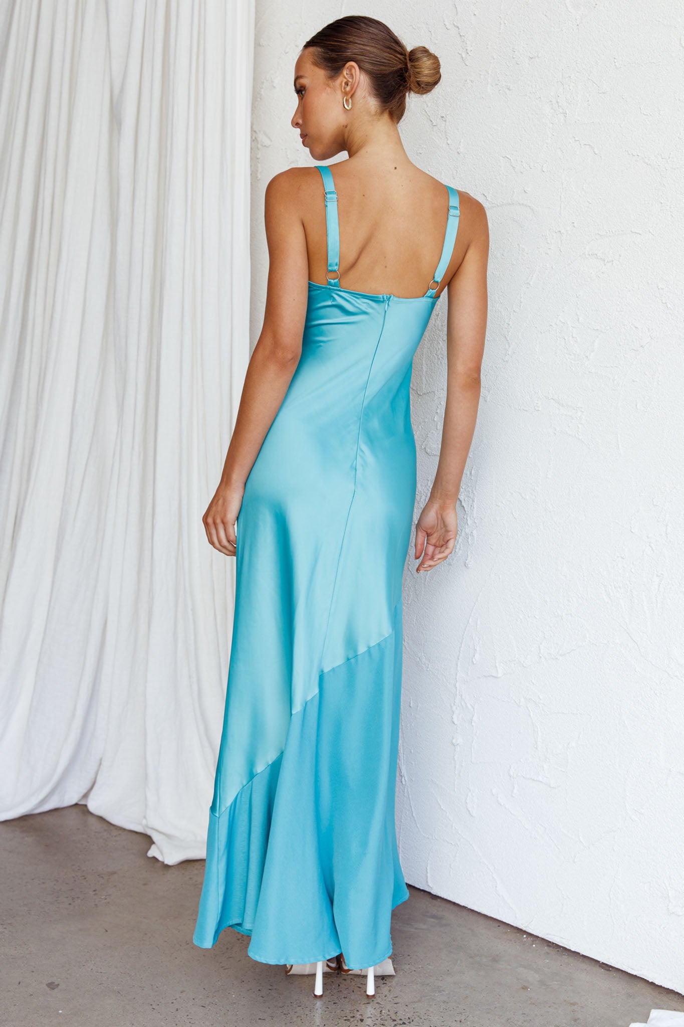 Front Row Scoop Neck Midi Dress Teal-Maymioy
