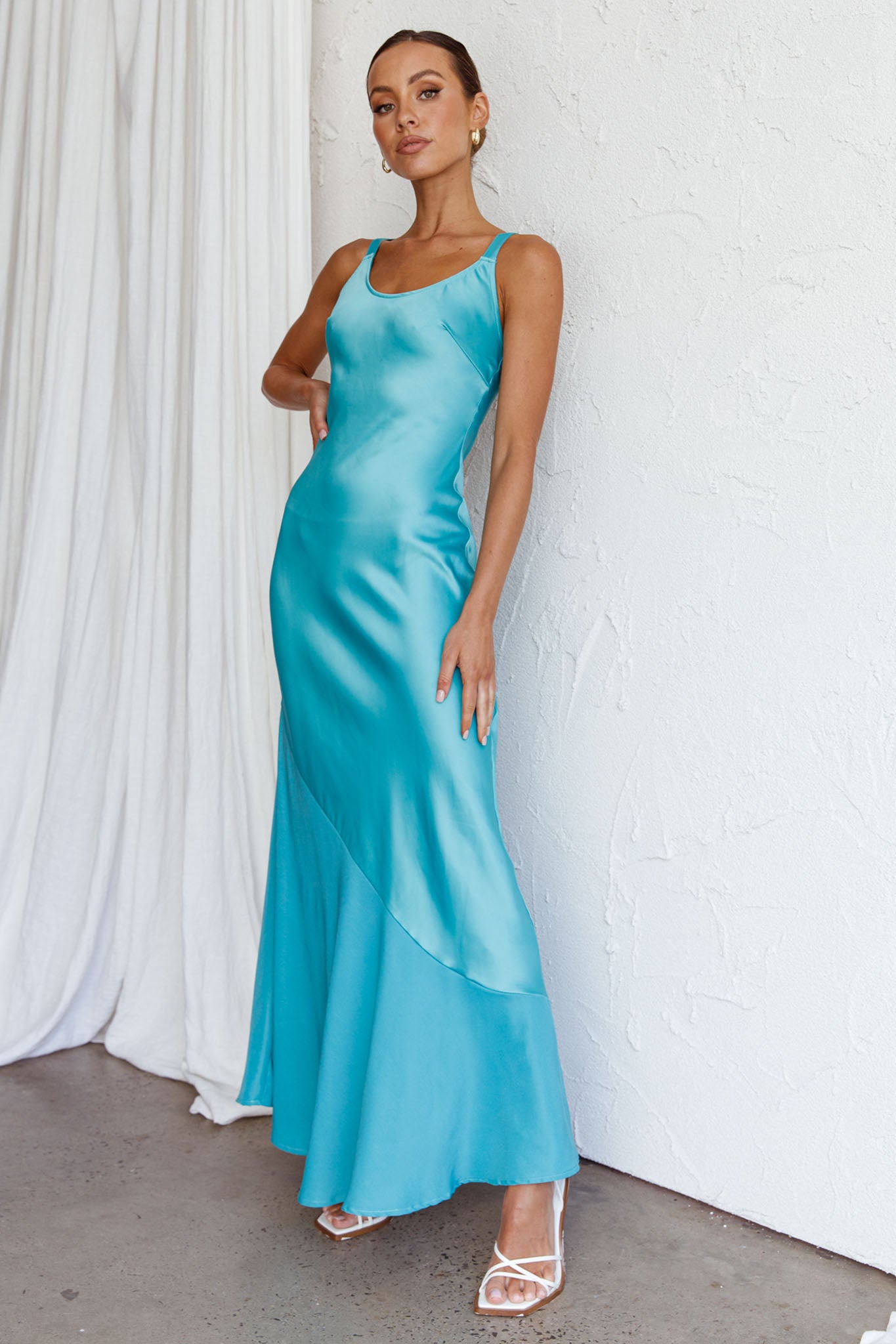 Front Row Scoop Neck Midi Dress Teal-Maymioy